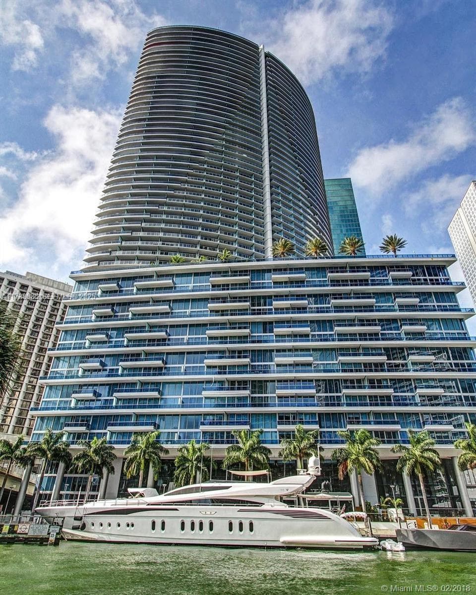 200 Biscayne Boulevard Way # 4912, Miami FL 33131 — 26