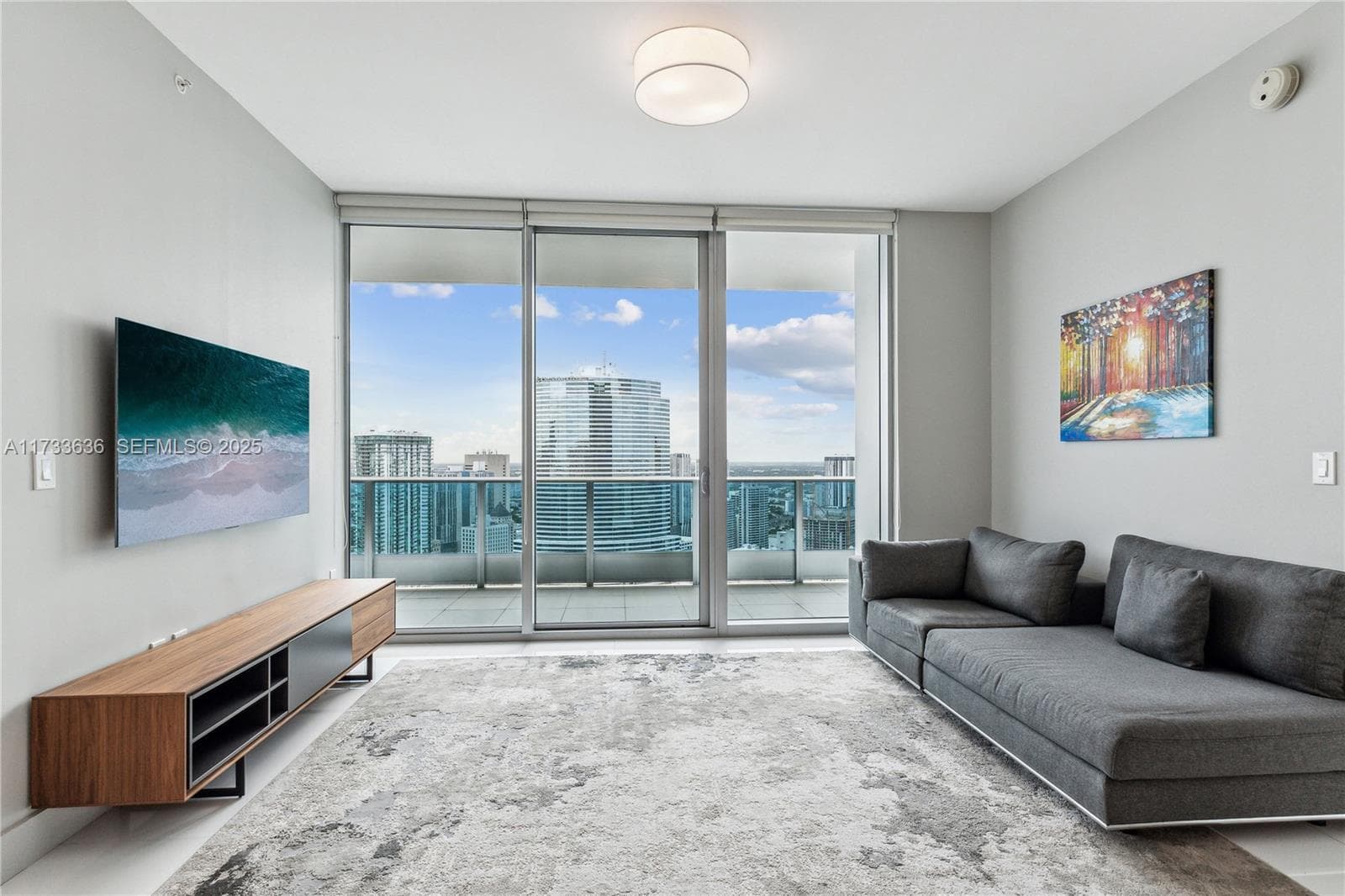 200 Biscayne Boulevard Way # 4912, Miami FL 33131 — 1