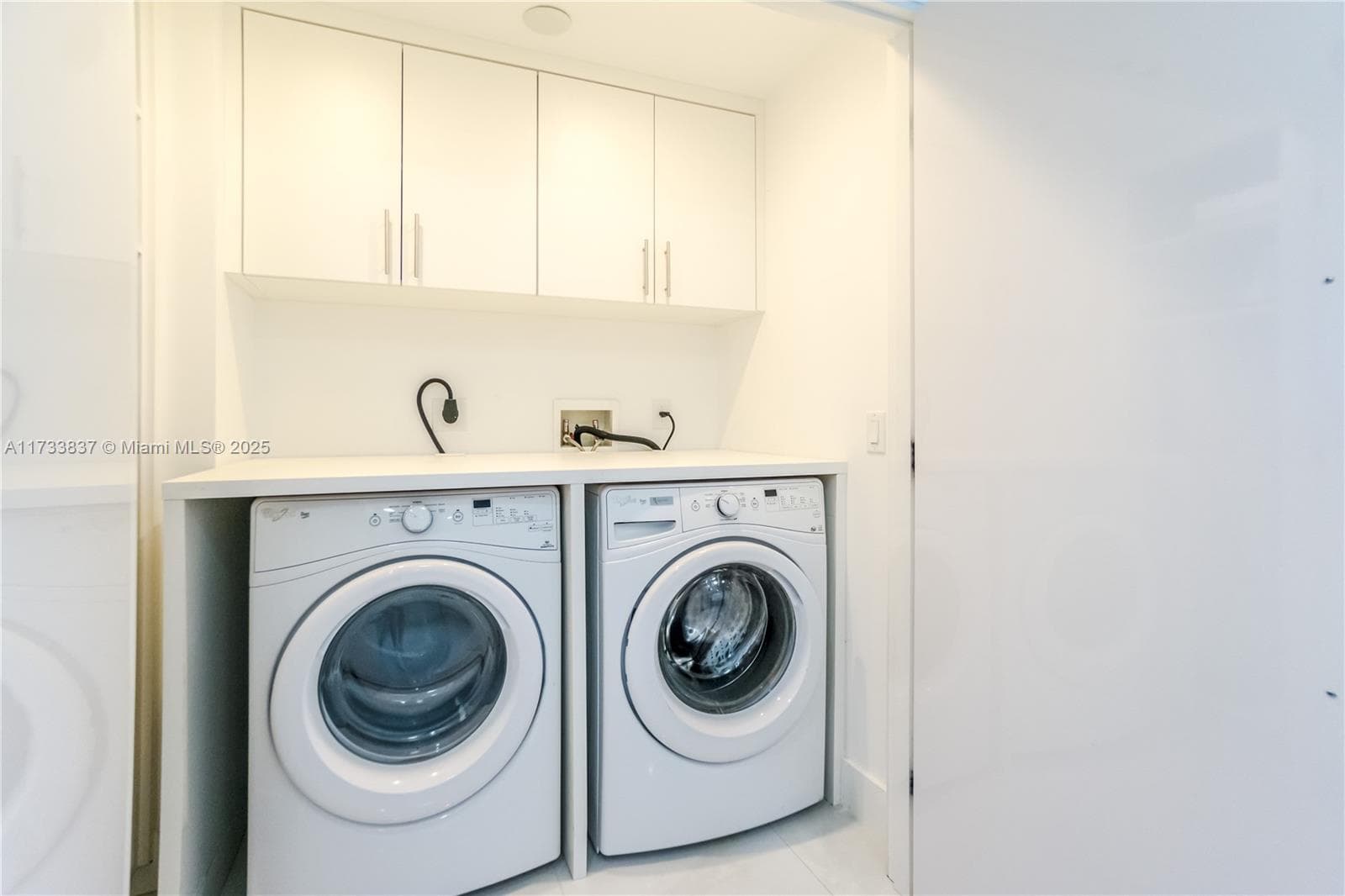 17301 Biscayne Blvd # 207, North Miami Beach FL 33160 — 23