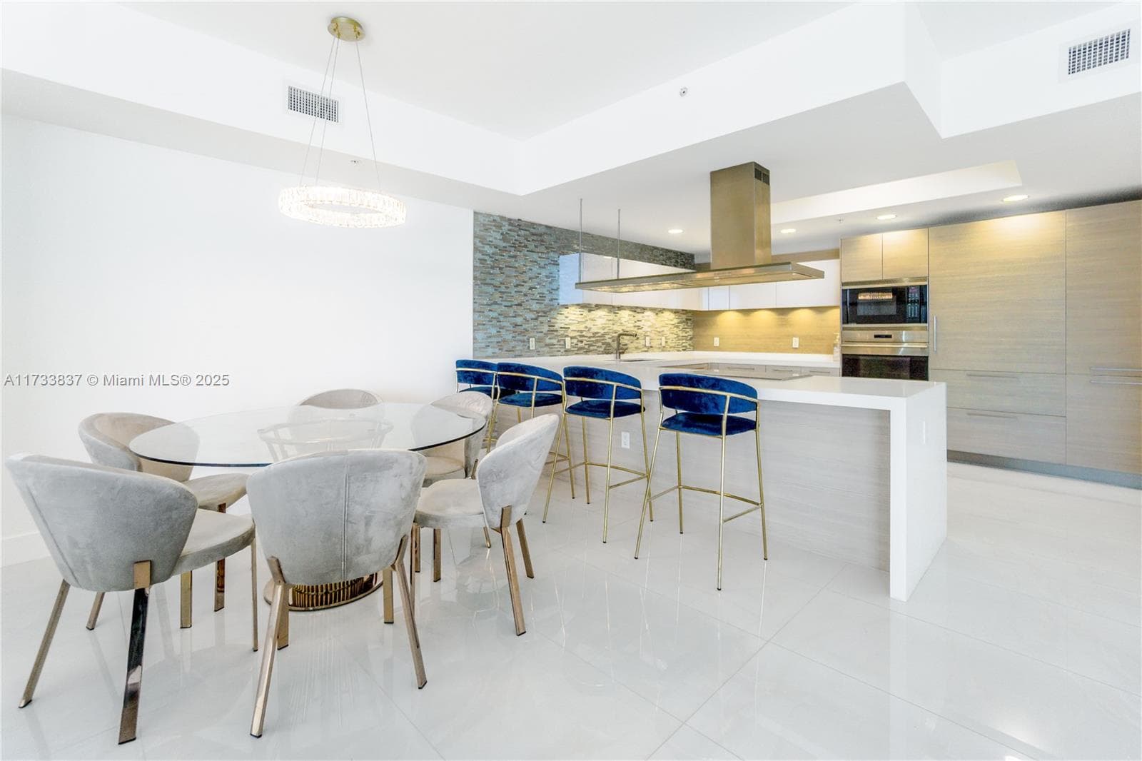 17301 Biscayne Blvd # 207, North Miami Beach FL 33160 — 7