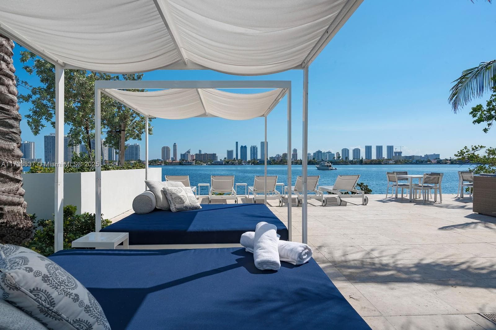 17301 Biscayne Blvd # 207, North Miami Beach FL 33160 — 38