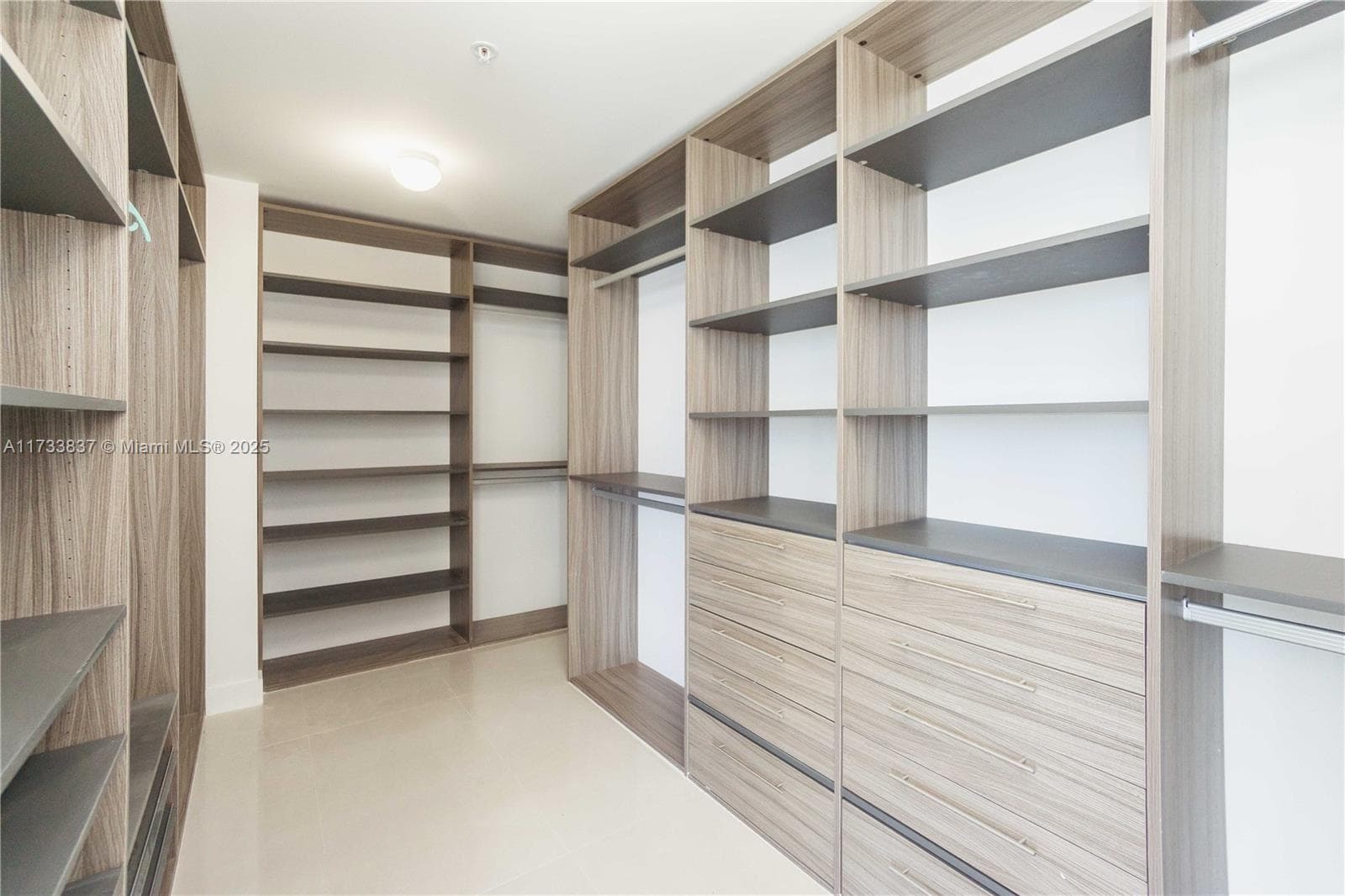 17301 Biscayne Blvd # 207, North Miami Beach FL 33160 — 15