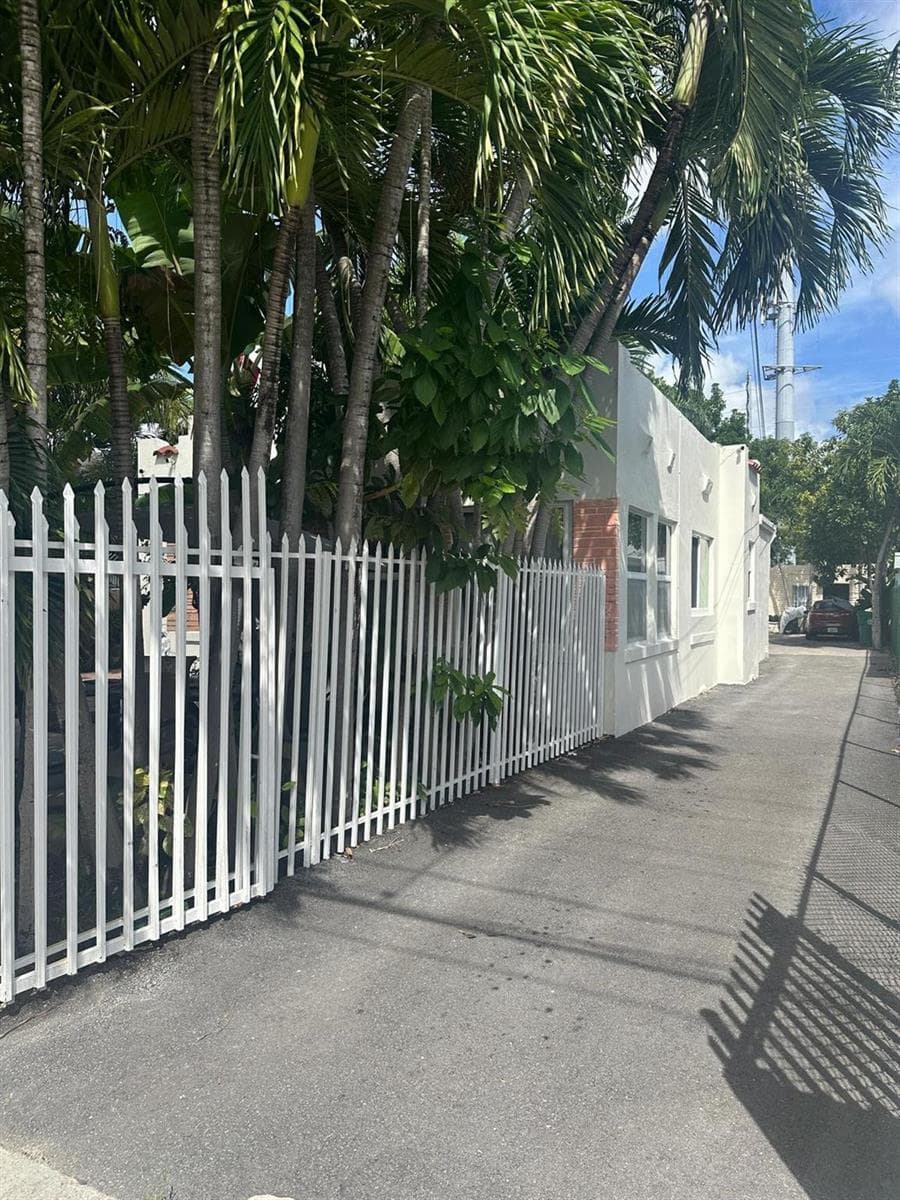 675 NW 34th Street, Miami FL 33127 — 7