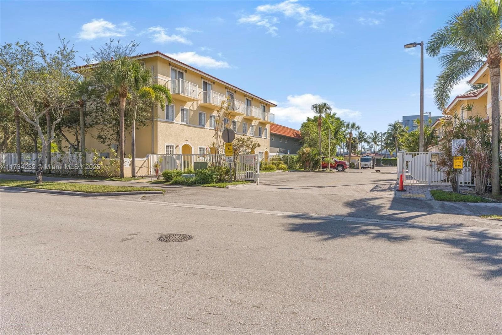 2196 NE 167th St # 114, North Miami Beach FL 33162 — 27