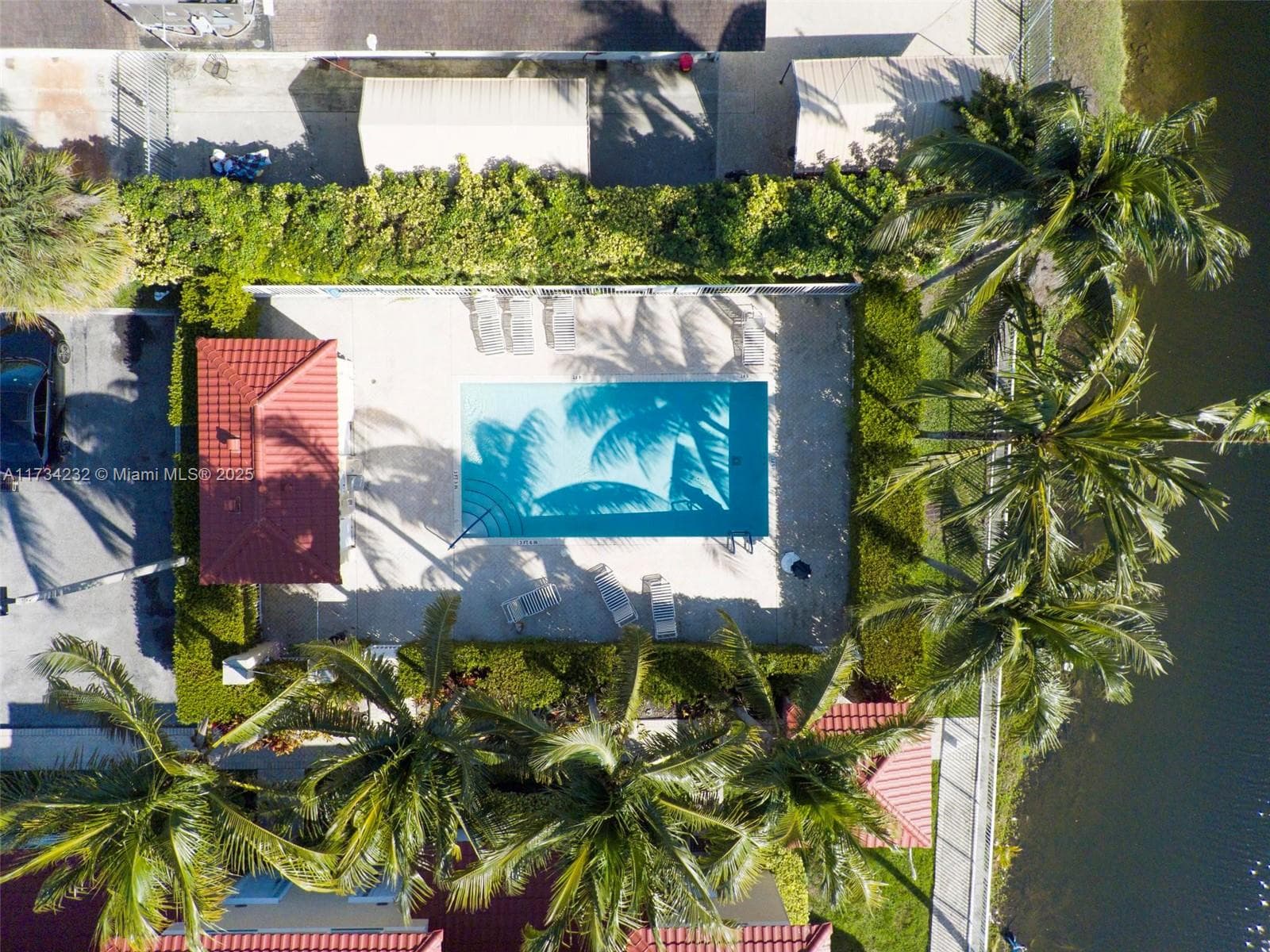 2196 NE 167th St # 114, North Miami Beach FL 33162 — 37