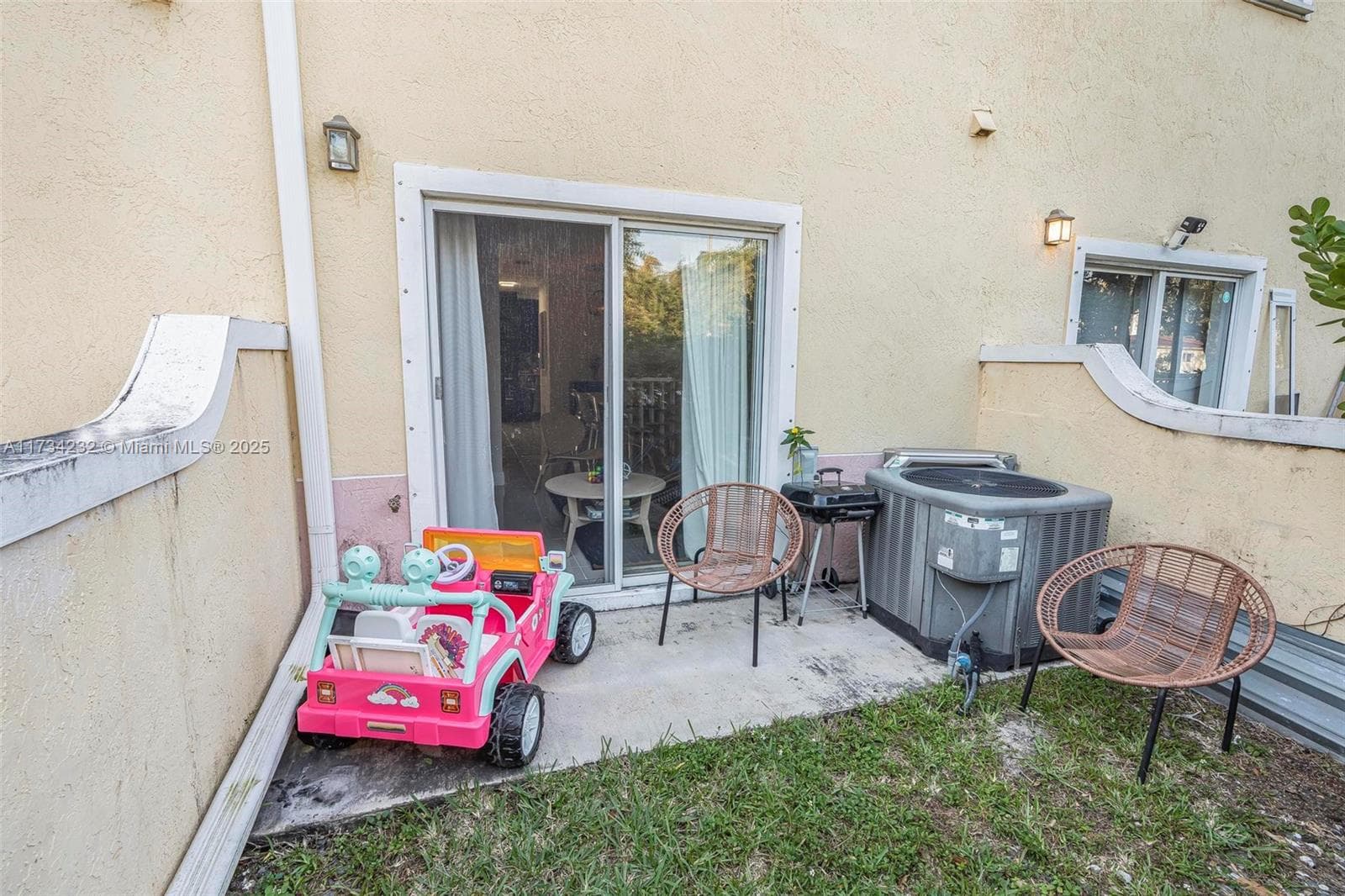 2196 NE 167th St # 114, North Miami Beach FL 33162 — 31