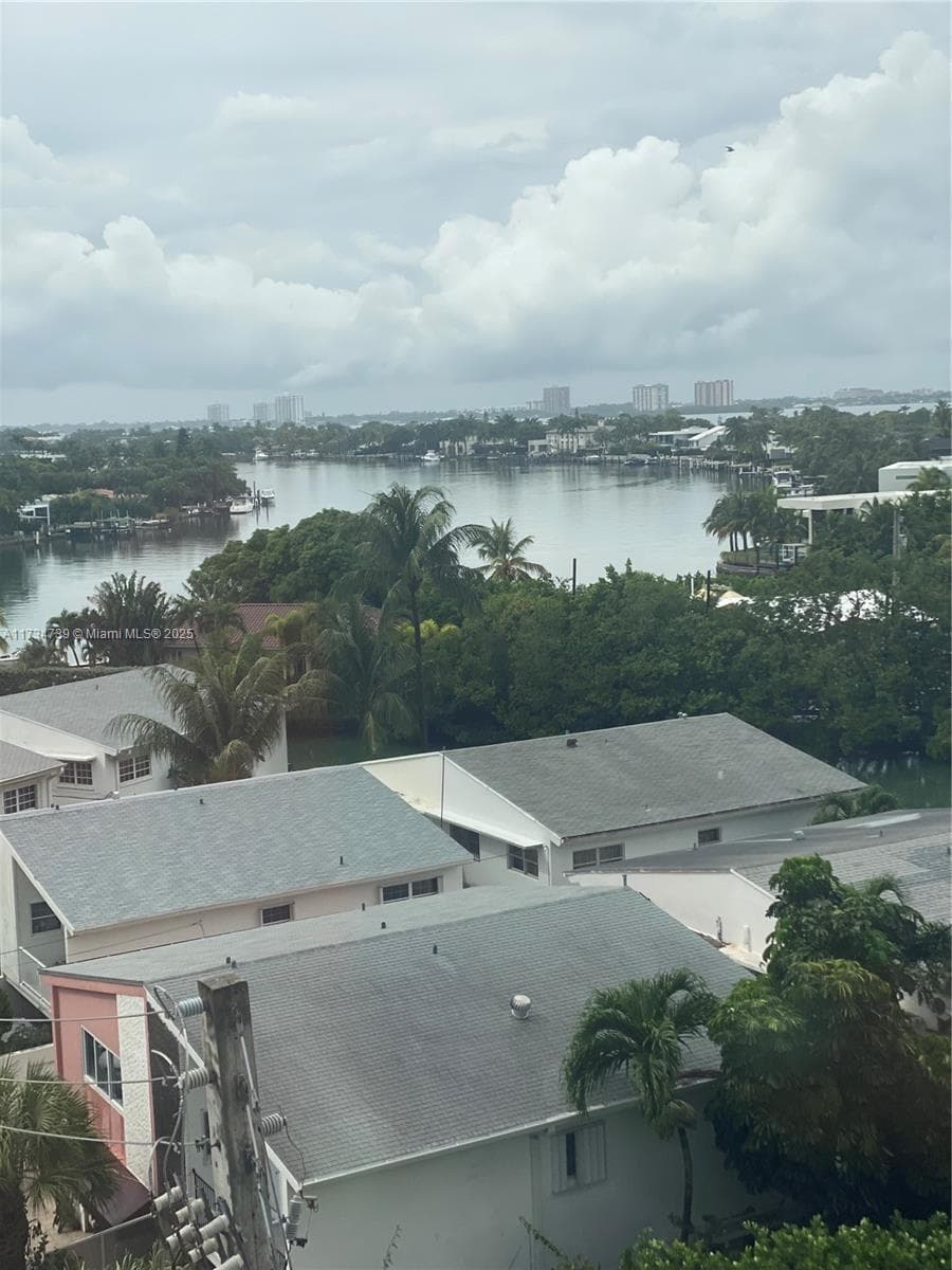 7441 Wayne Ave # 6B, Miami Beach FL 33141 — 25