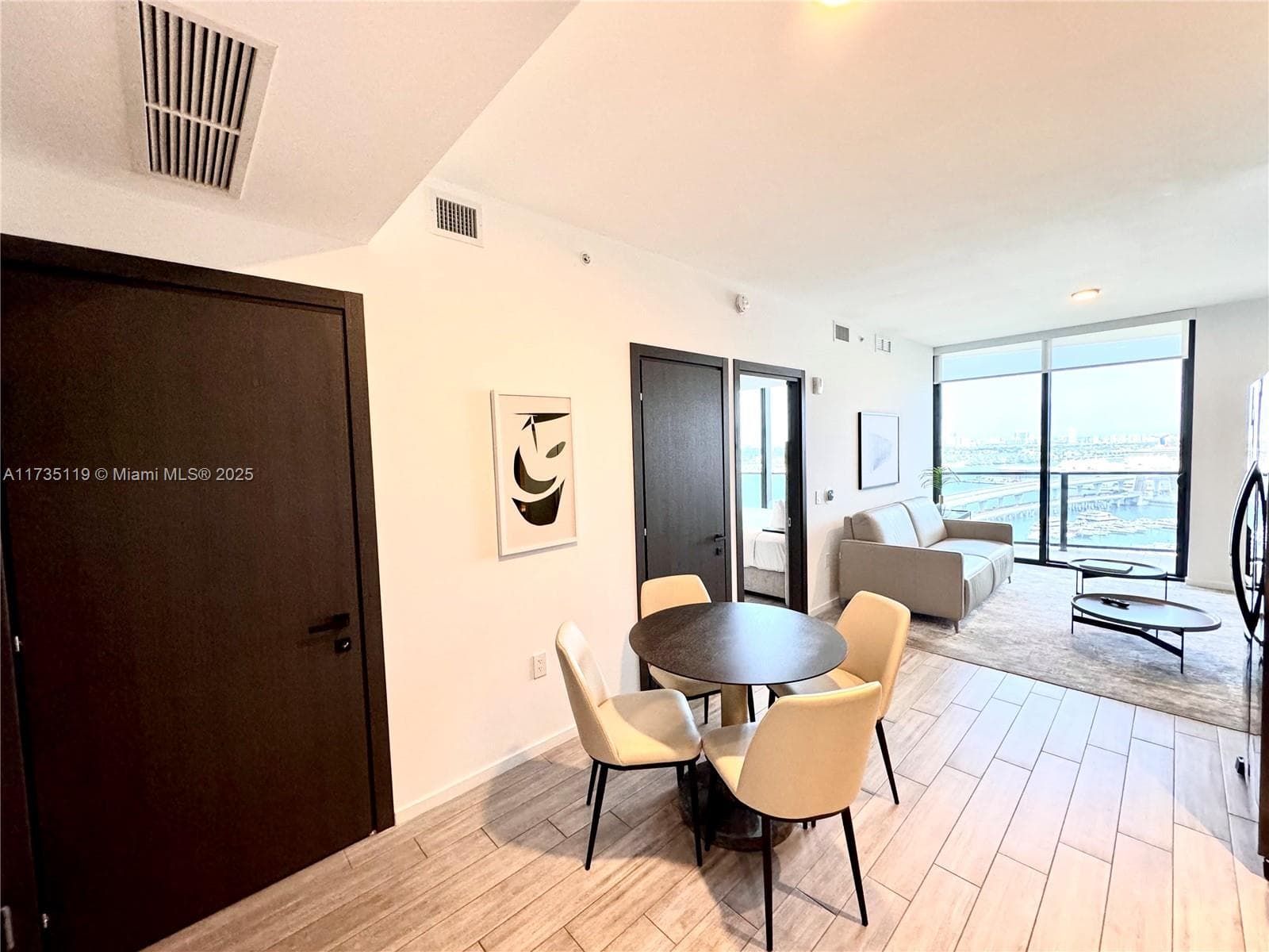 398 NE 5th St # 1510, Miami FL 33132 — 17