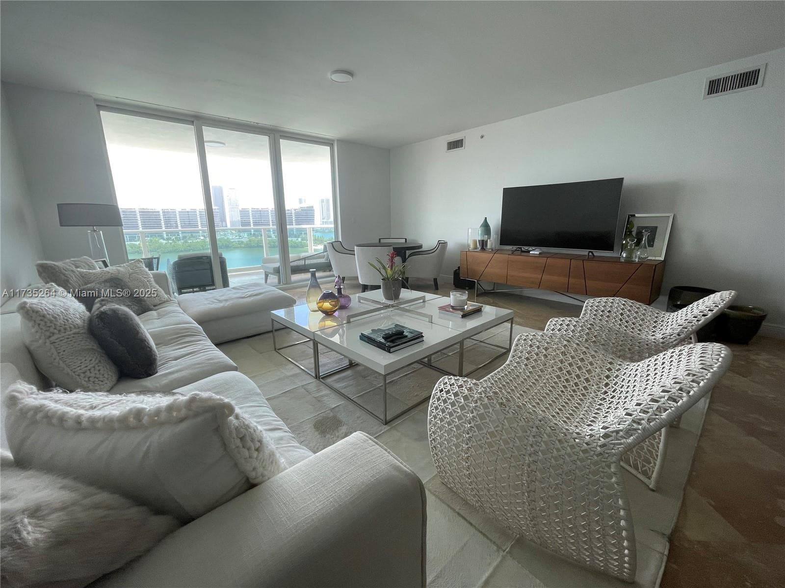 3301 NE 183rd St # 1105, Aventura FL 33160 — 2