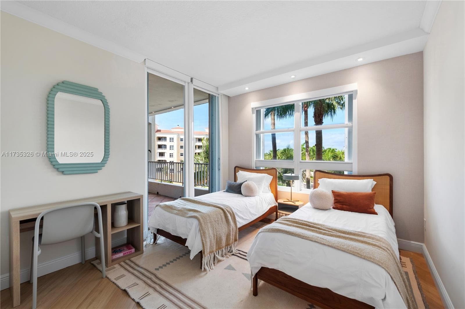 705 Crandon Blvd # 405, Key Biscayne FL 33149 — 23
