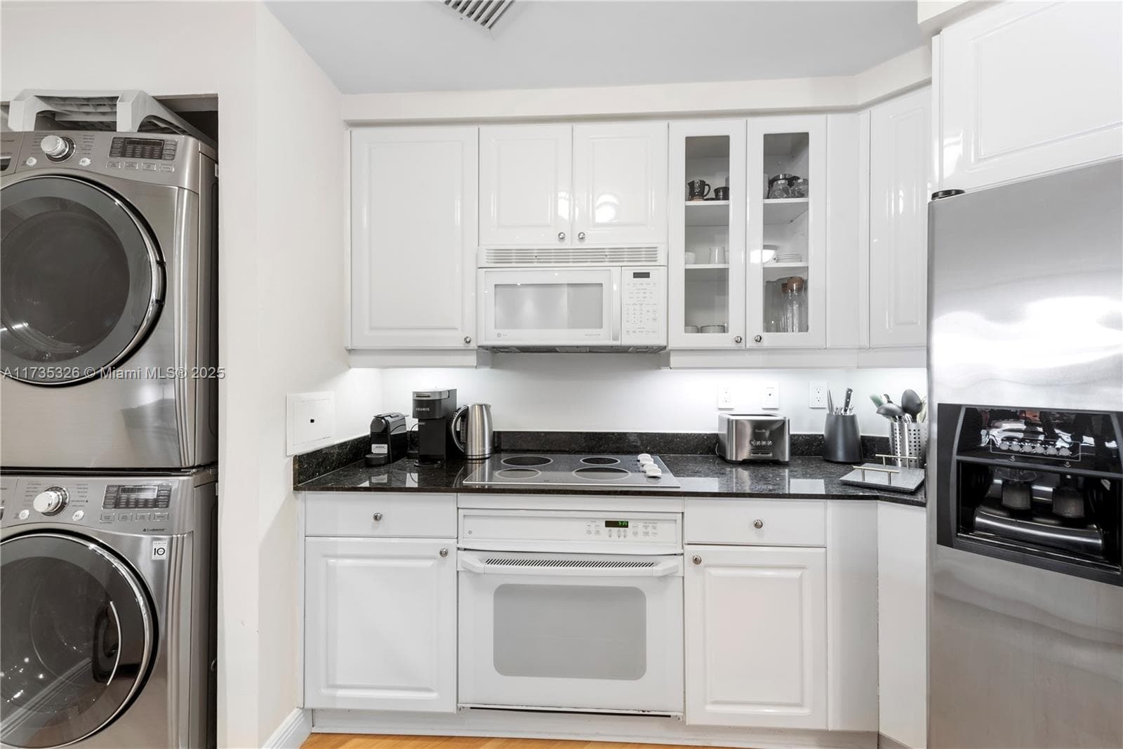 705 Crandon Blvd # 405, Key Biscayne FL 33149 — 12