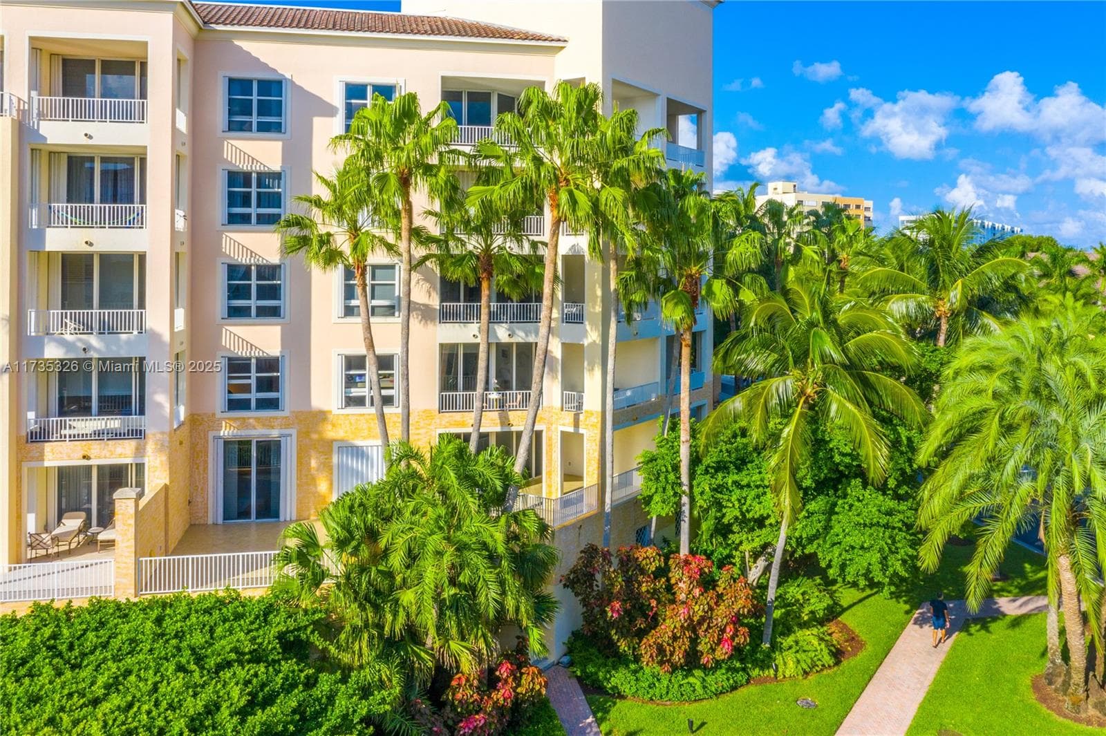 705 Crandon Blvd # 405, Key Biscayne FL 33149 — 28