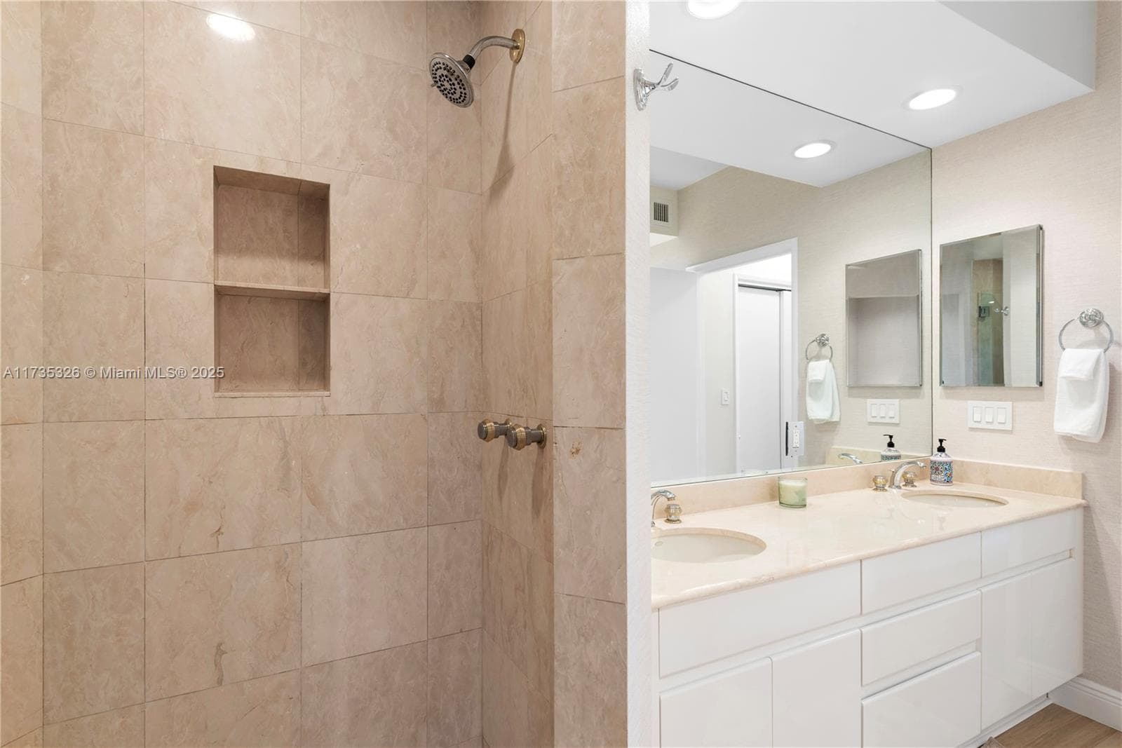 705 Crandon Blvd # 405, Key Biscayne FL 33149 — 21