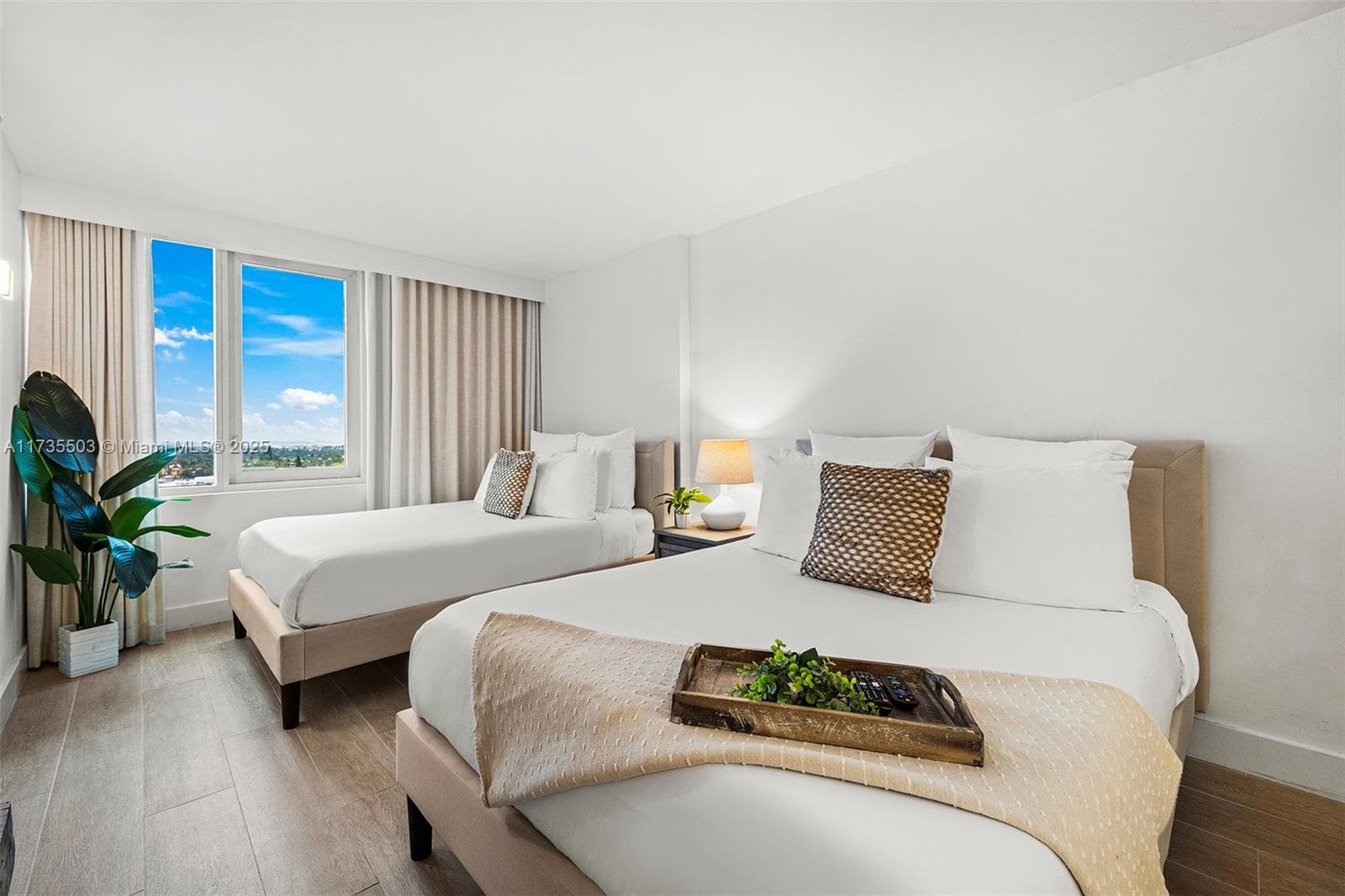 Roney Palace Condo, Miami Beach, FL — 5