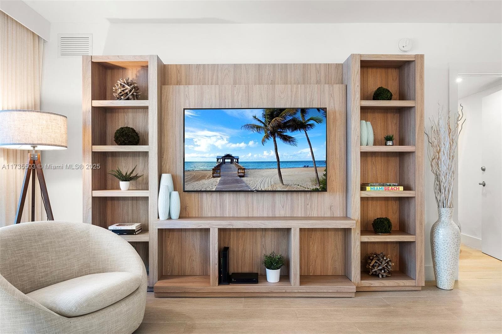 Roney Palace Condo, Miami Beach, FL — 9