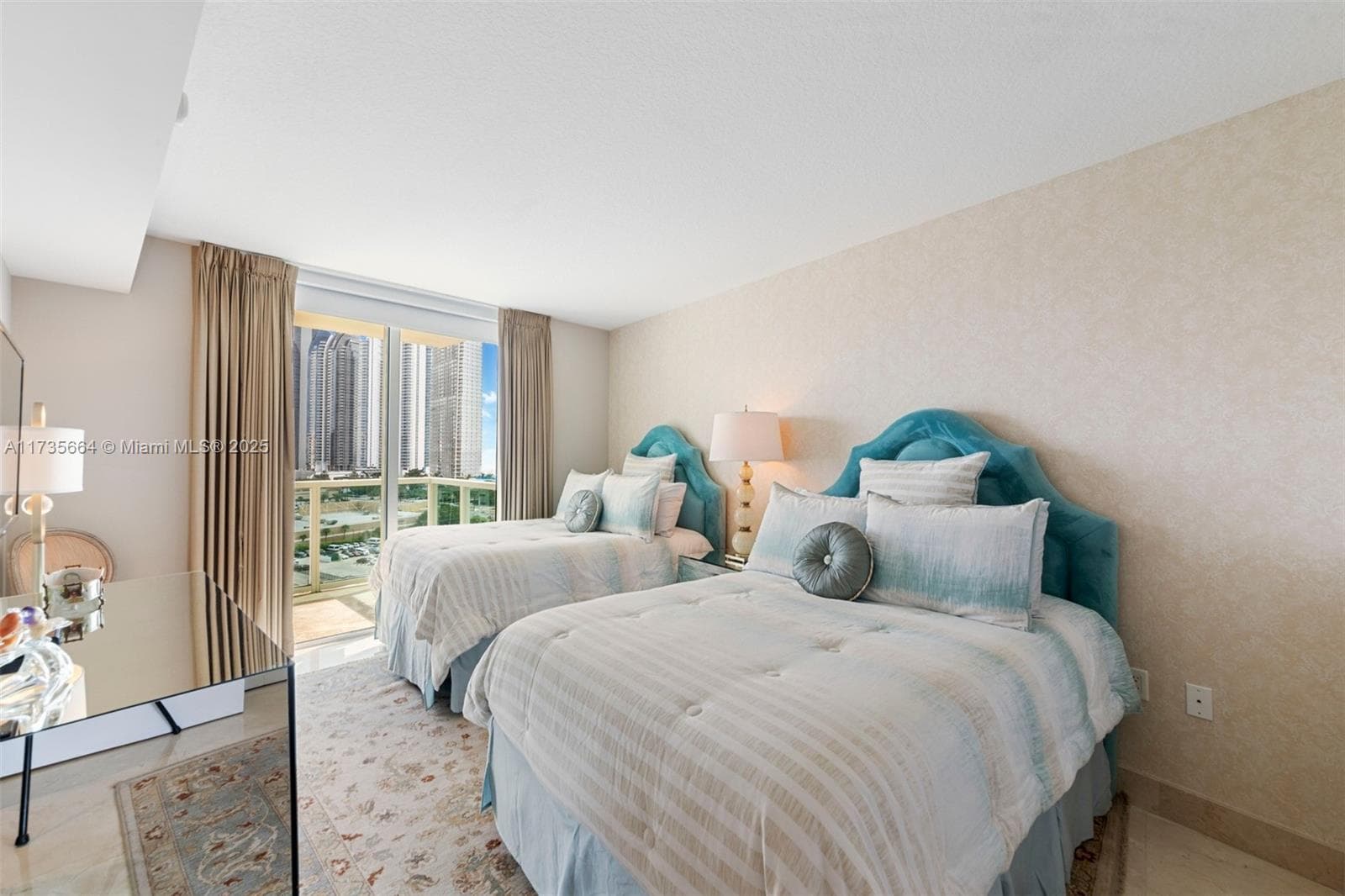 250 Sunny Isles Blvd # 1402, Sunny Isles Beach FL 33160 — 17