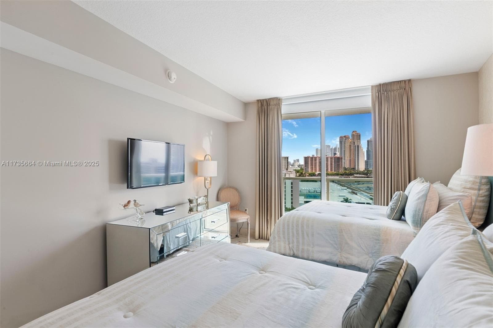 250 Sunny Isles Blvd # 1402, Sunny Isles Beach FL 33160 — 18