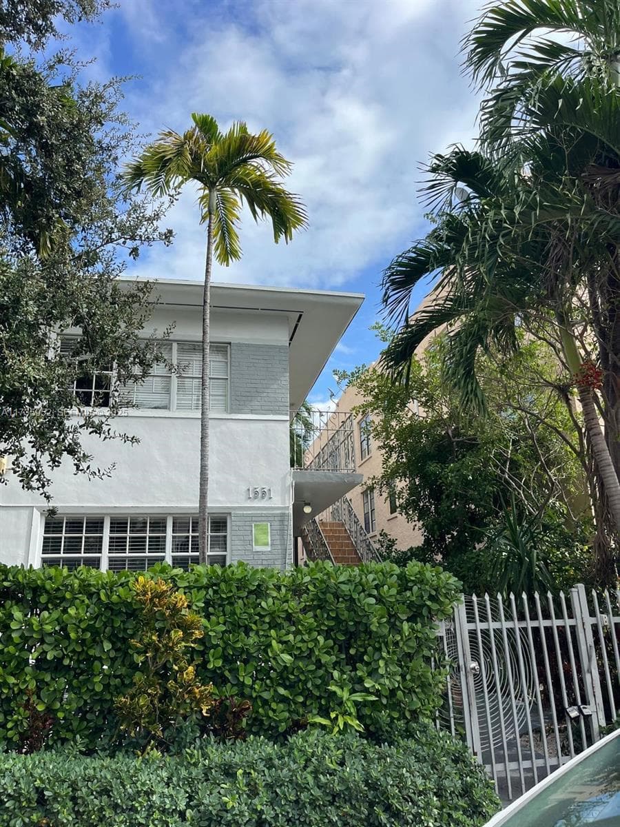 1551 Michigan Ave # 10, Miami Beach FL 33139 — 27