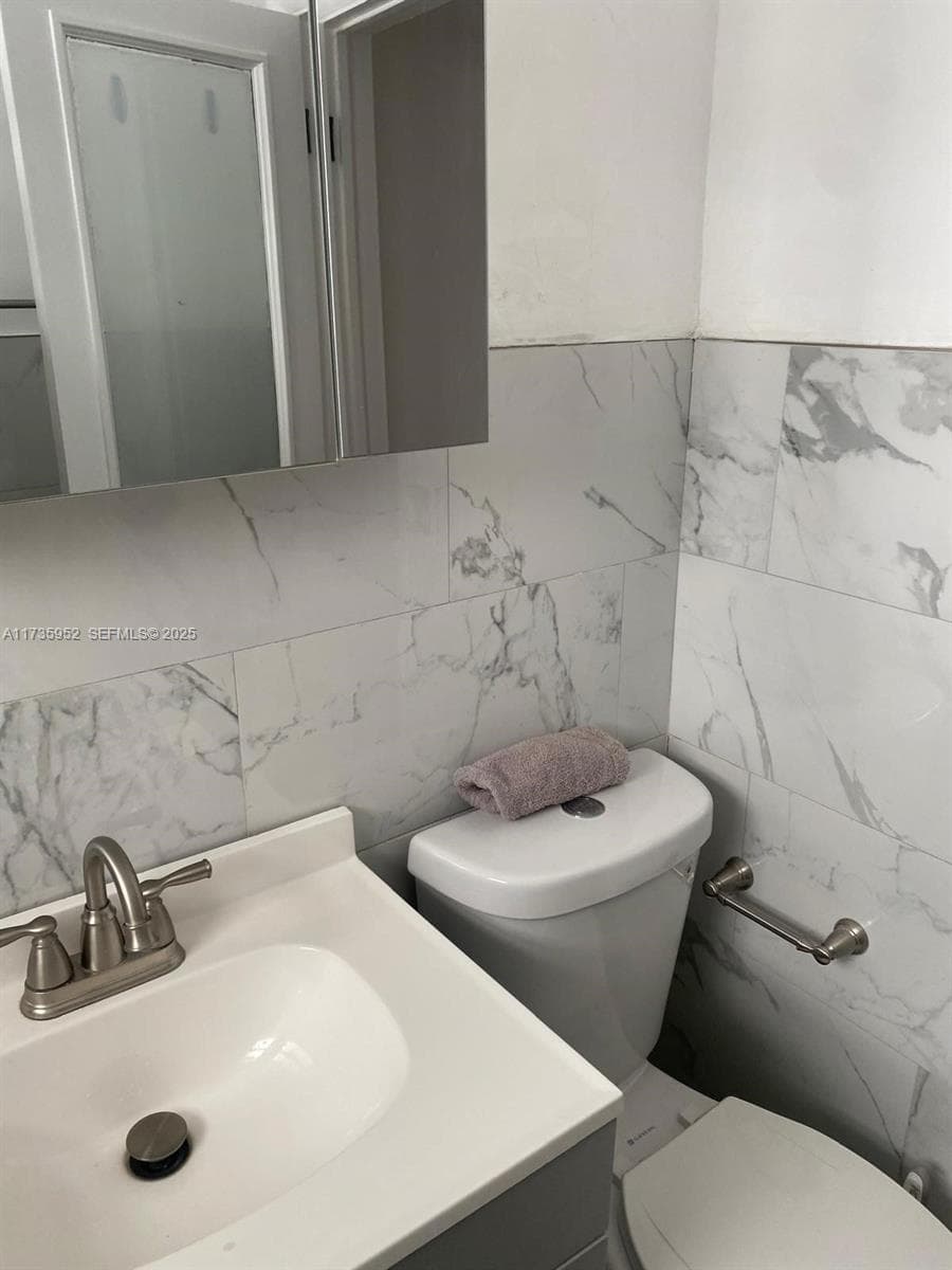 1551 Michigan Ave # 10, Miami Beach FL 33139 — 22