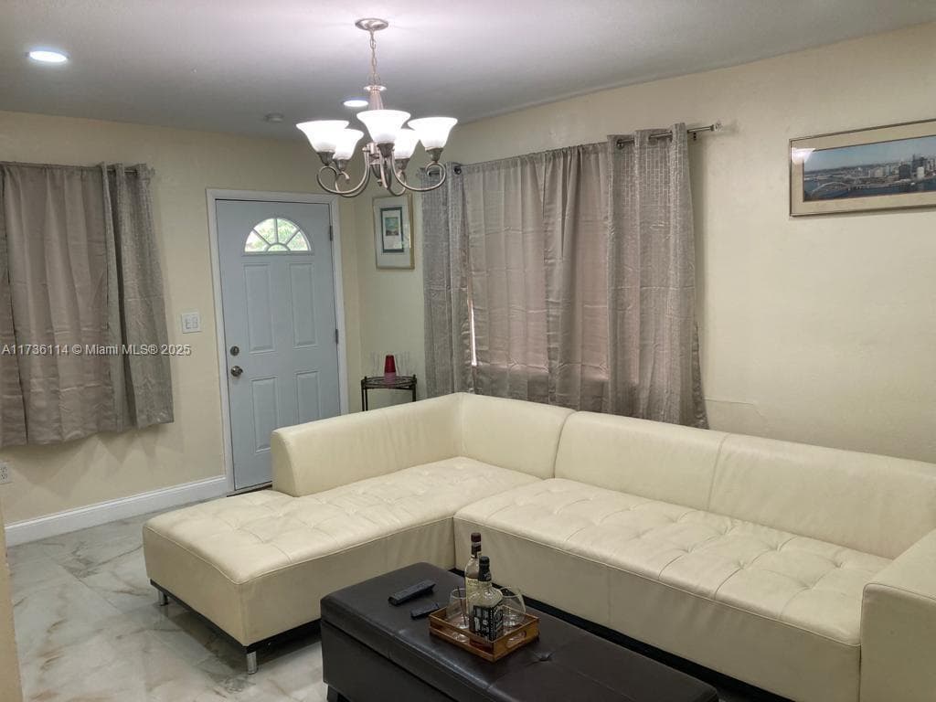 457 NE 140th St # 1, North Miami FL 33161 — 1