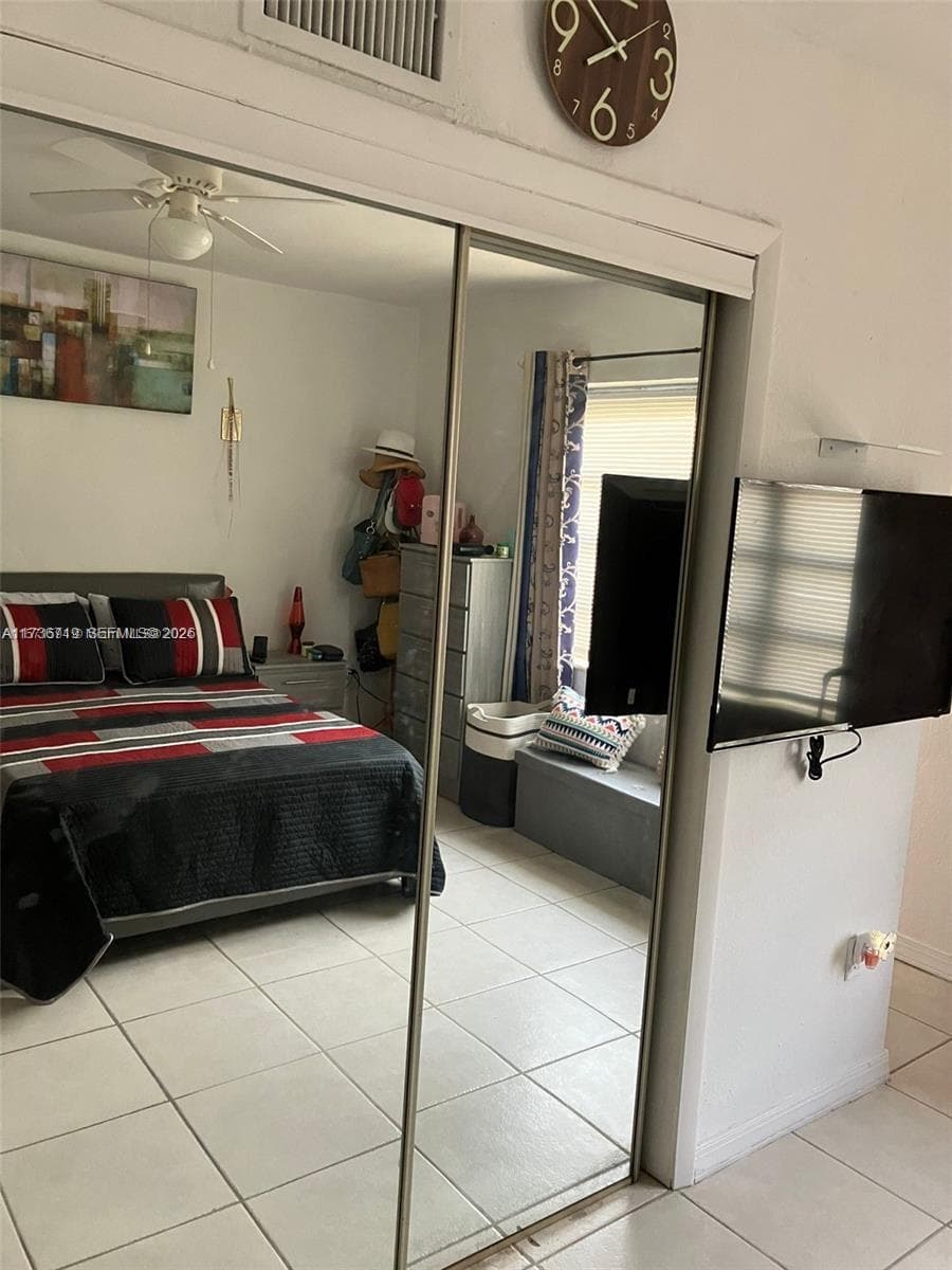 383 E 4th Ave # 8, Hialeah FL 33010 — 2