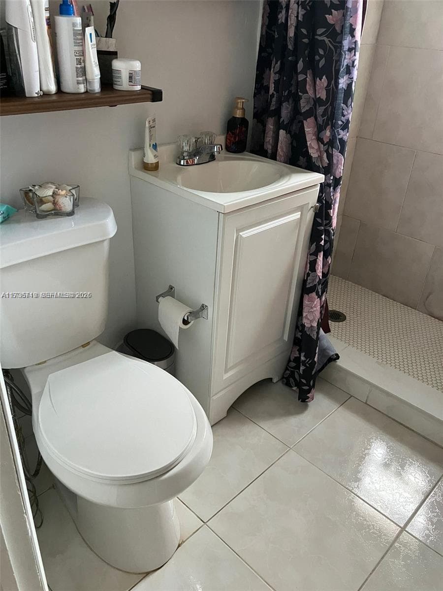 383 E 4th Ave # 8, Hialeah FL 33010 — 10