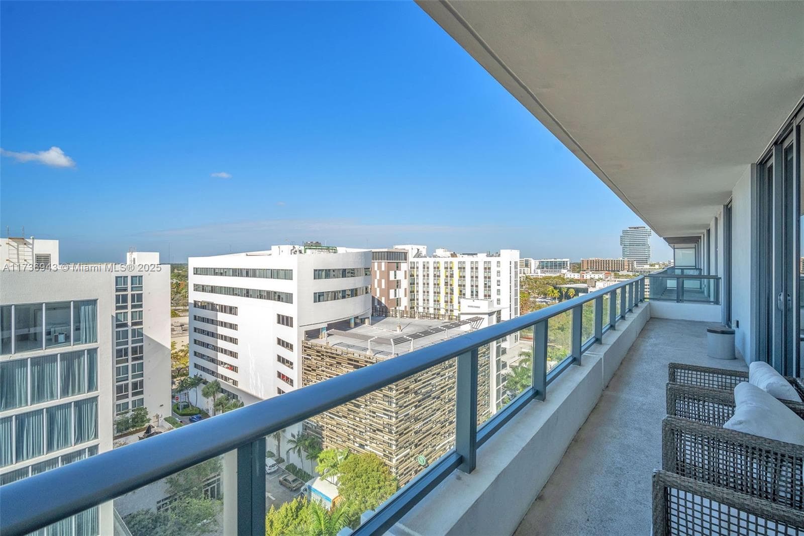 2960 NE 207th St # 1102, Aventura FL 33180 — 21