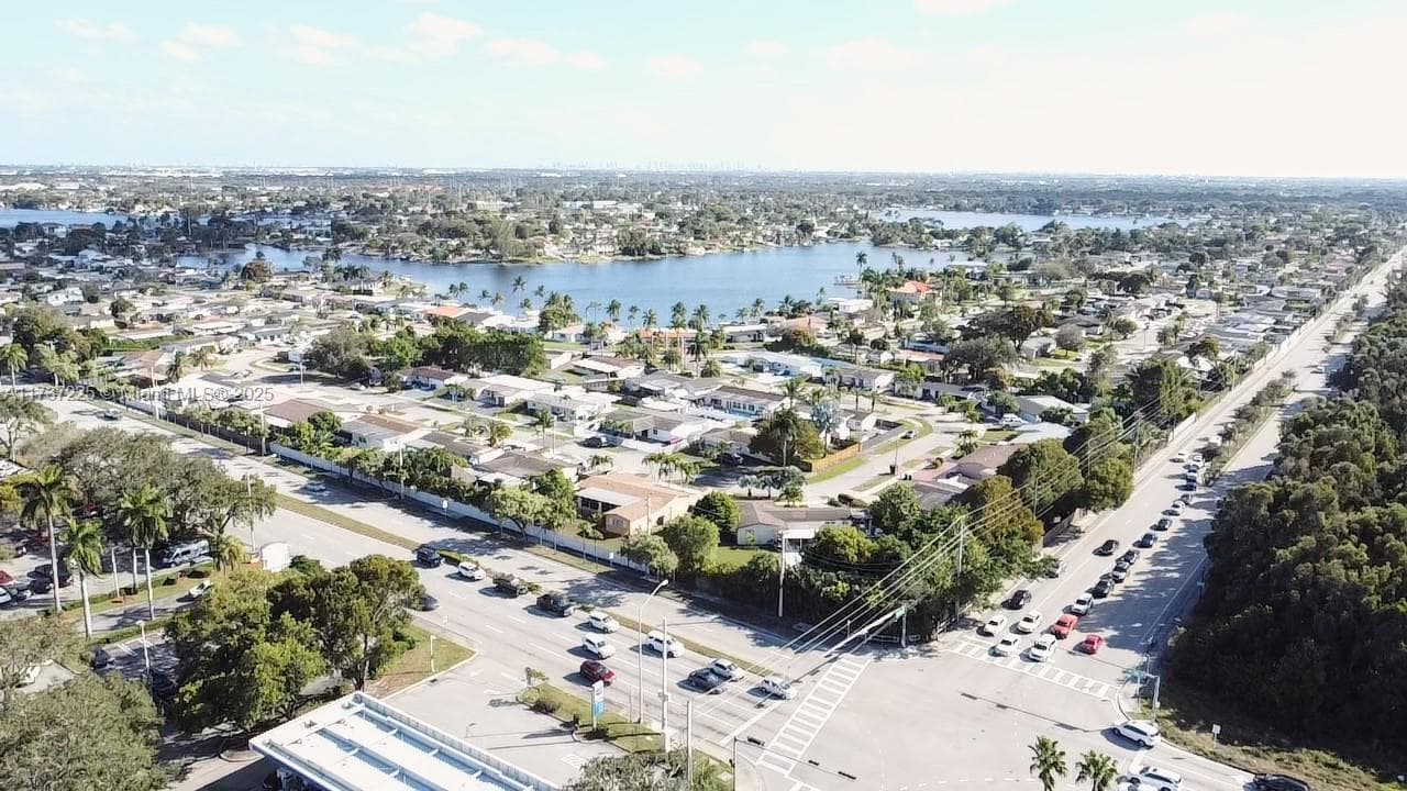 Hialeah, FL — 7