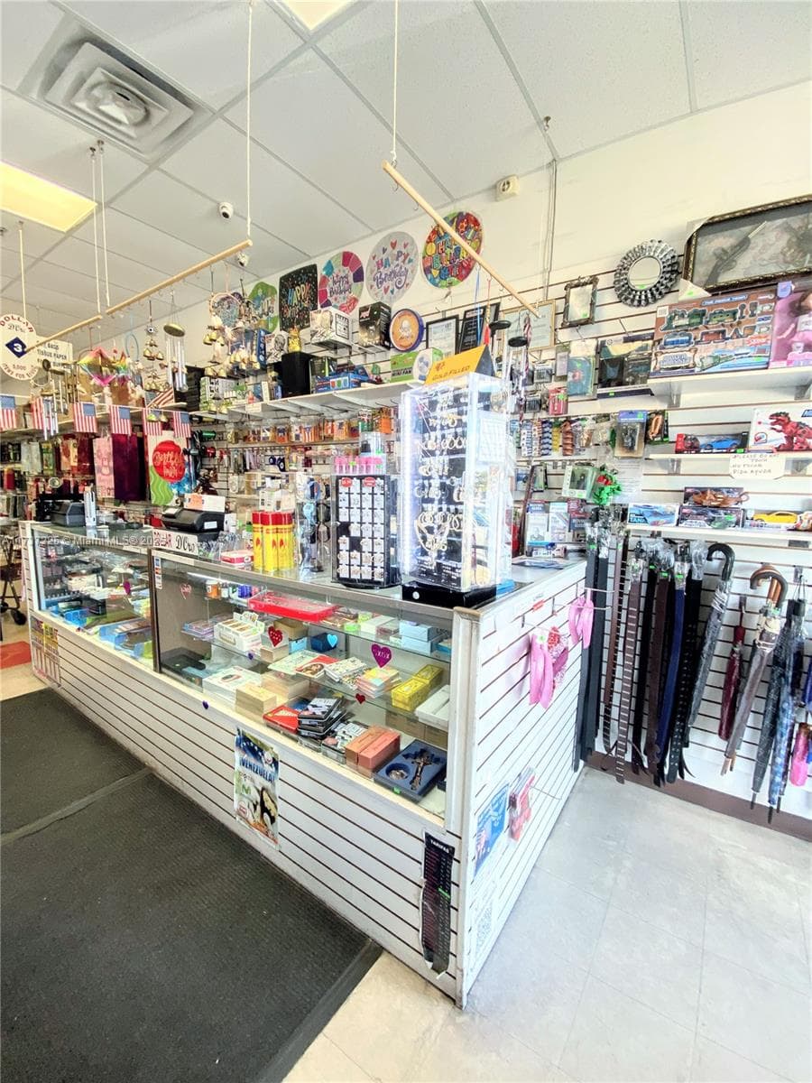 Hialeah, FL — 10