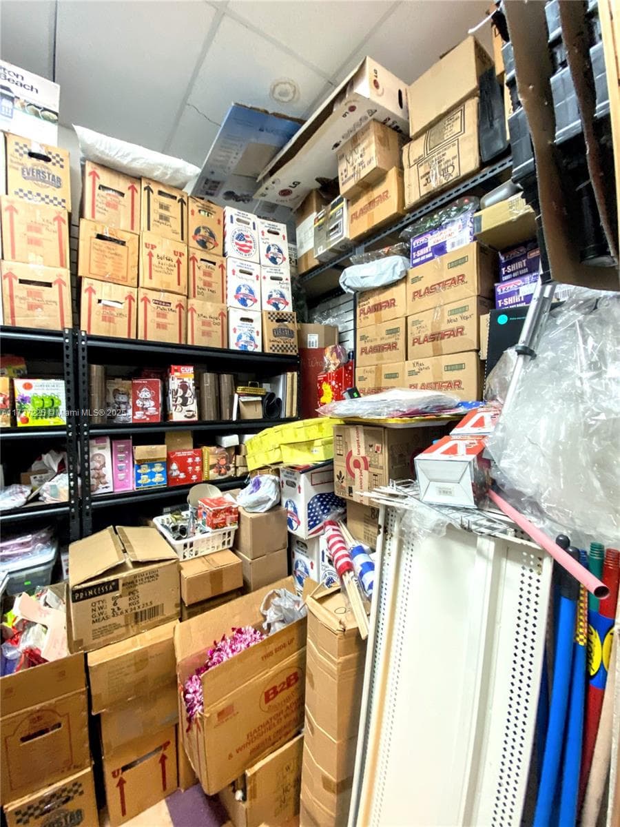 Hialeah, FL — 39
