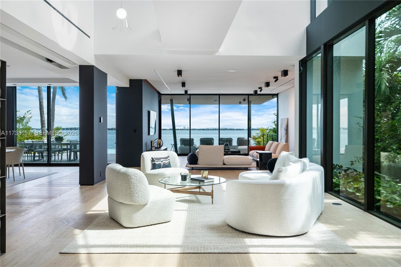 1369 N Venetian Way, Miami FL 33139 — 2