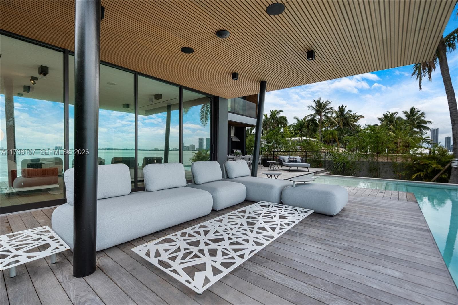 1369 N Venetian Way, Miami FL 33139 — 56