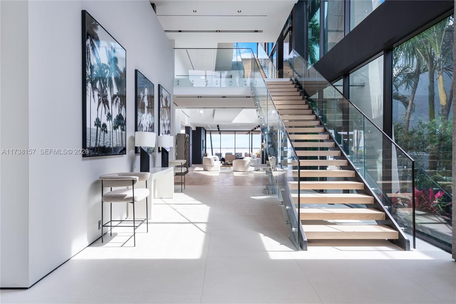 1369 N Venetian Way, Miami FL 33139 — 17