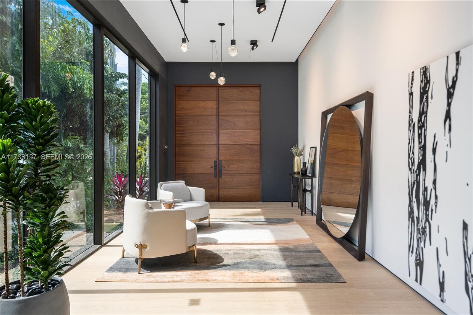 1369 N Venetian Way, Miami FL 33139 — 16