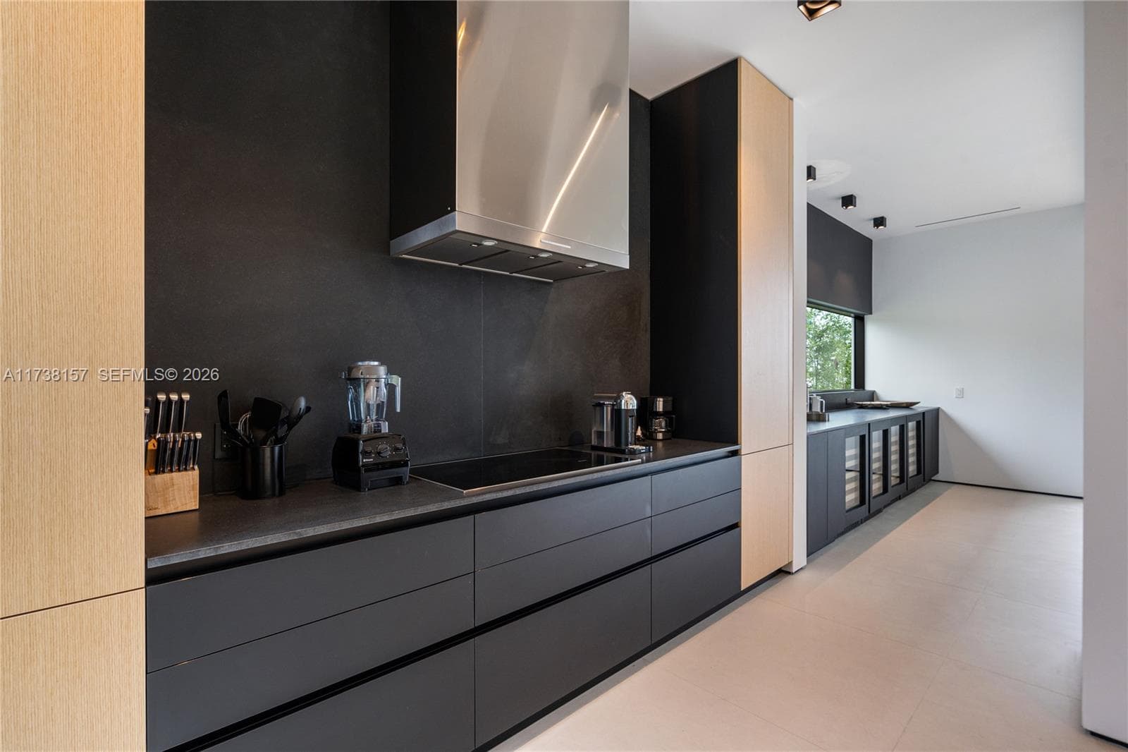 1369 N Venetian Way, Miami FL 33139 — 22