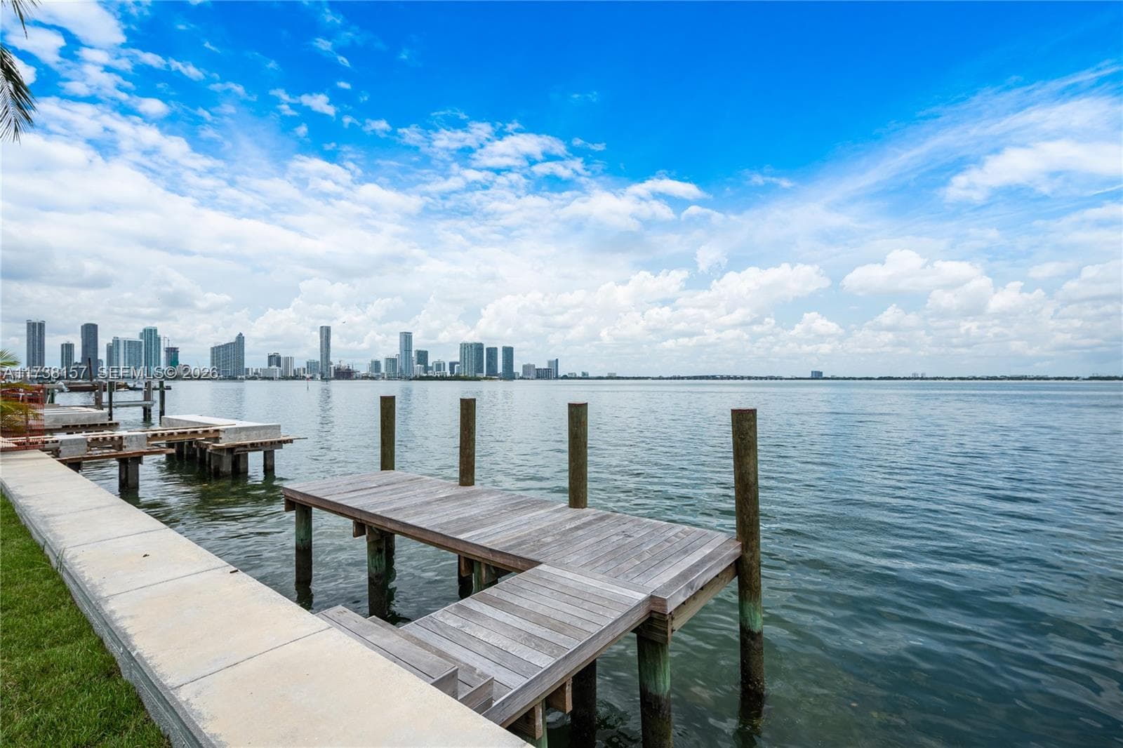 1369 N Venetian Way, Miami FL 33139 — 3
