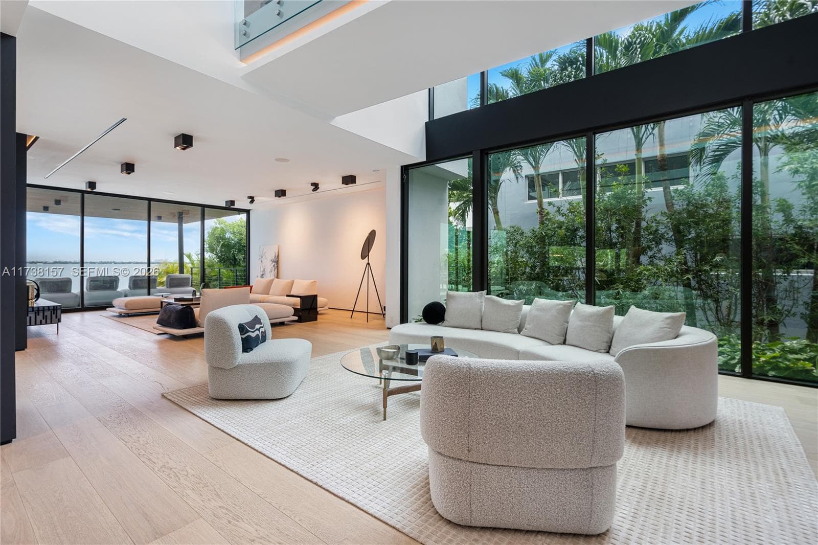 1369 N Venetian Way, Miami FL 33139 — 5