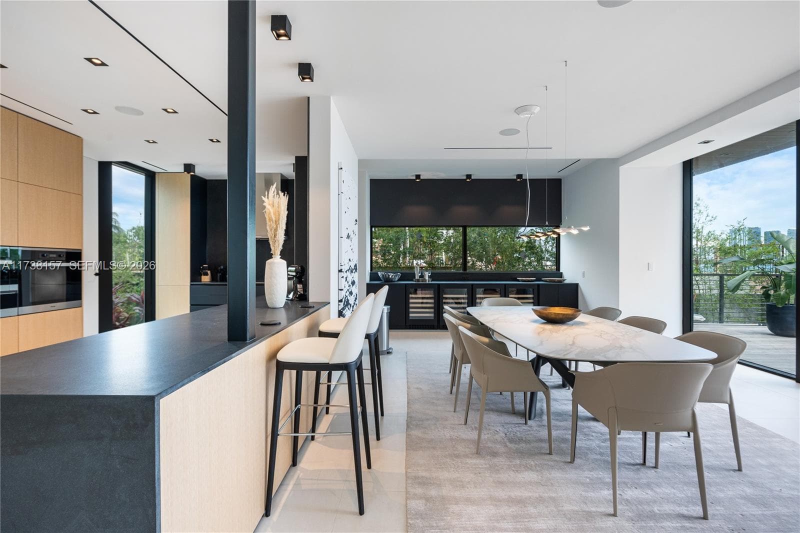 1369 N Venetian Way, Miami FL 33139 — 20