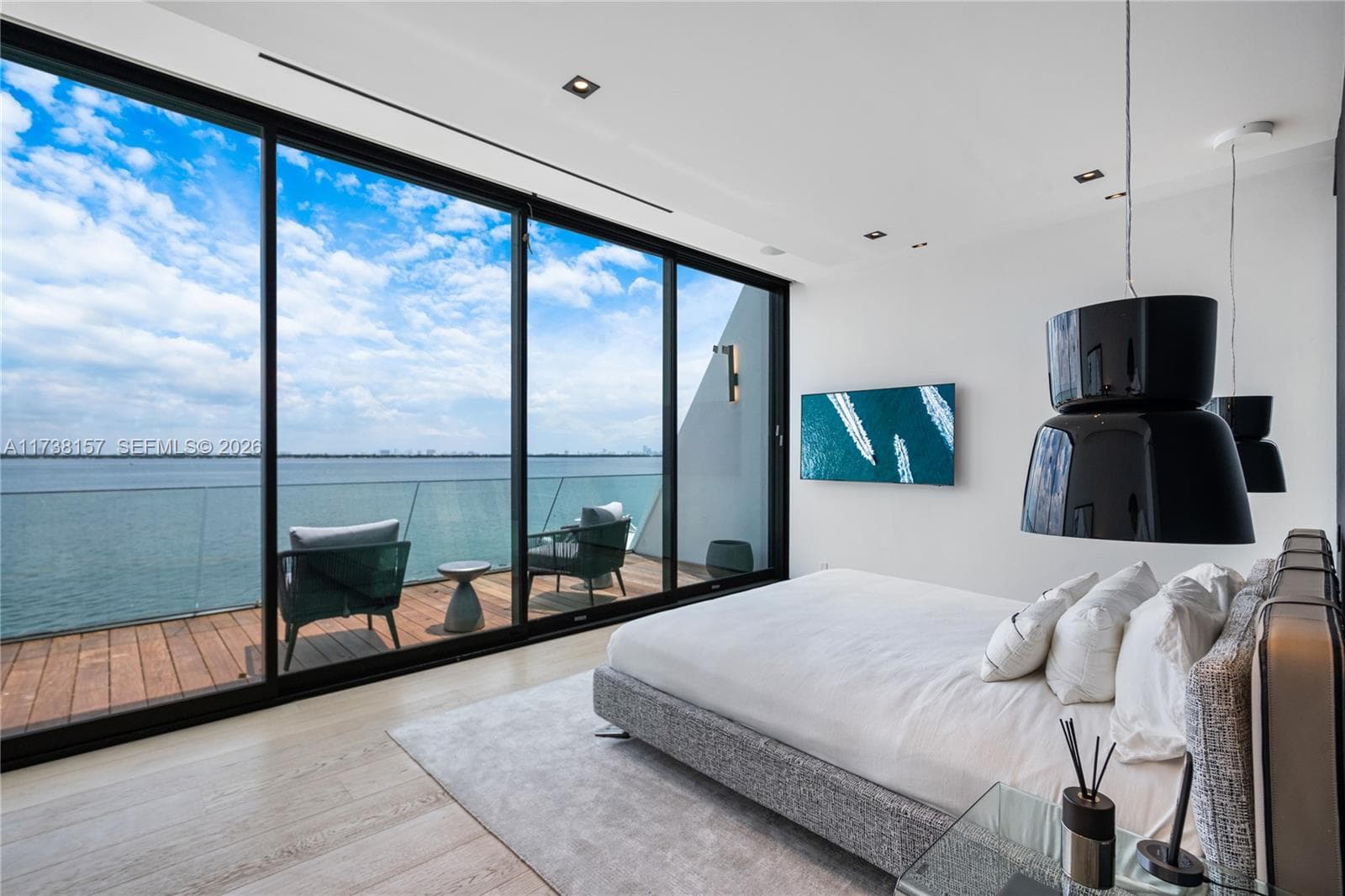 1369 N Venetian Way, Miami FL 33139 — 24