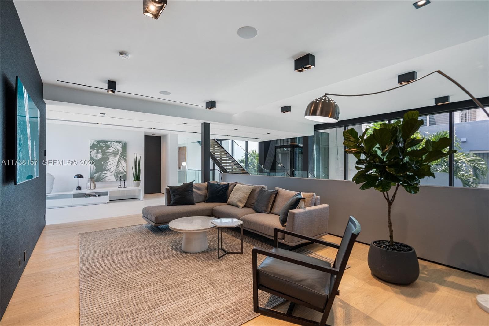 1369 N Venetian Way, Miami FL 33139 — 48