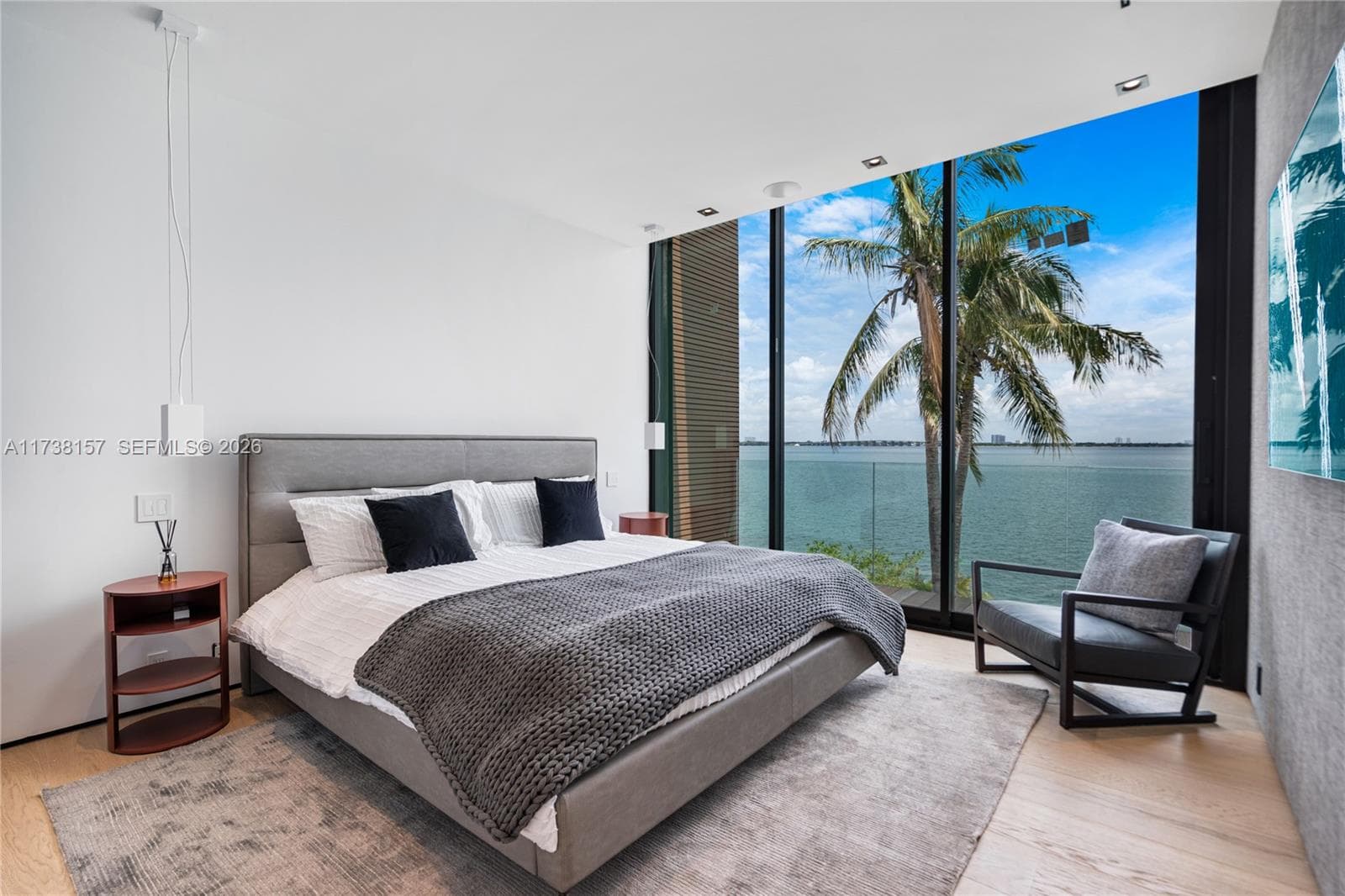 1369 N Venetian Way, Miami FL 33139 — 39