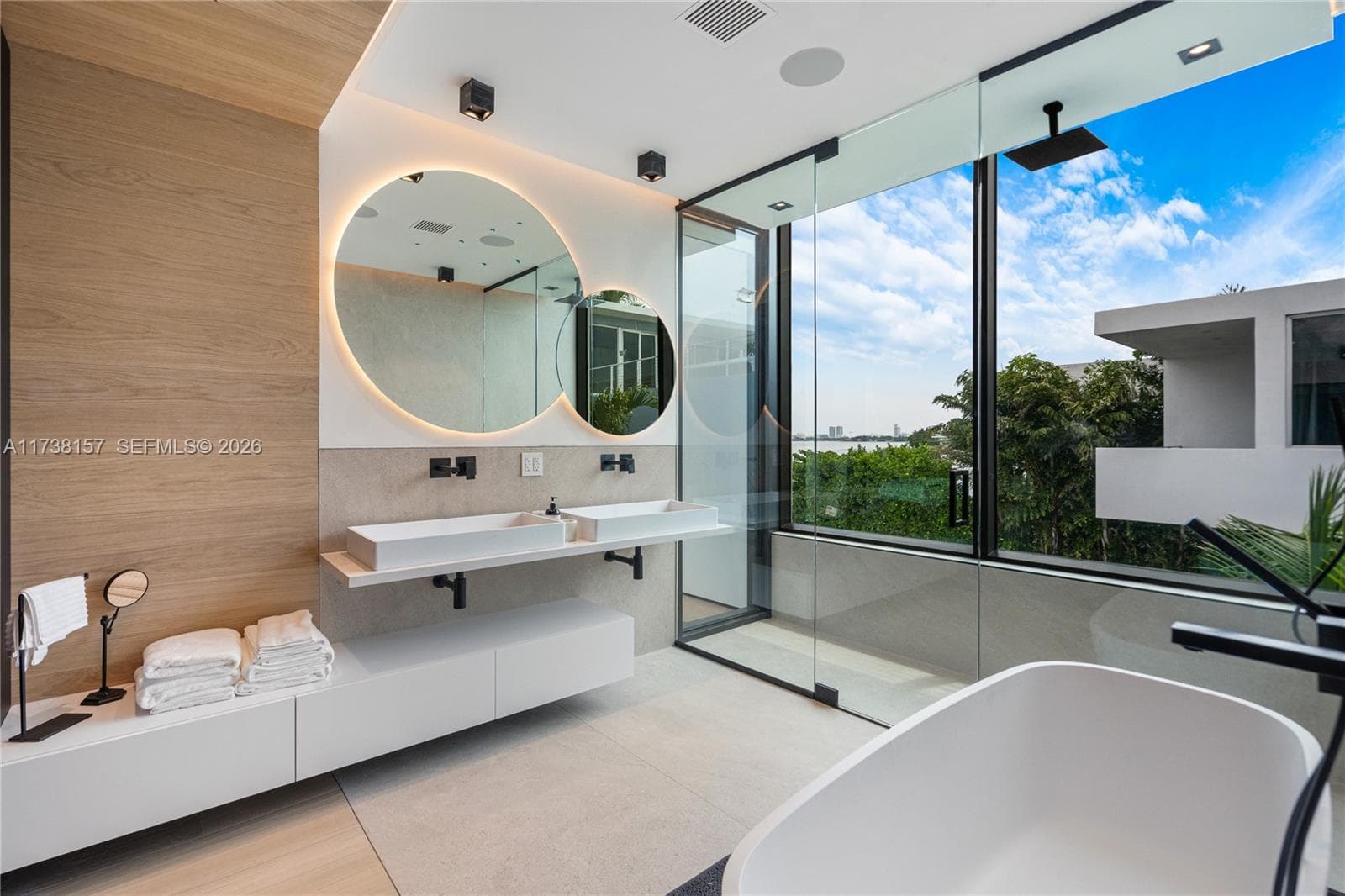 1369 N Venetian Way, Miami FL 33139 — 29