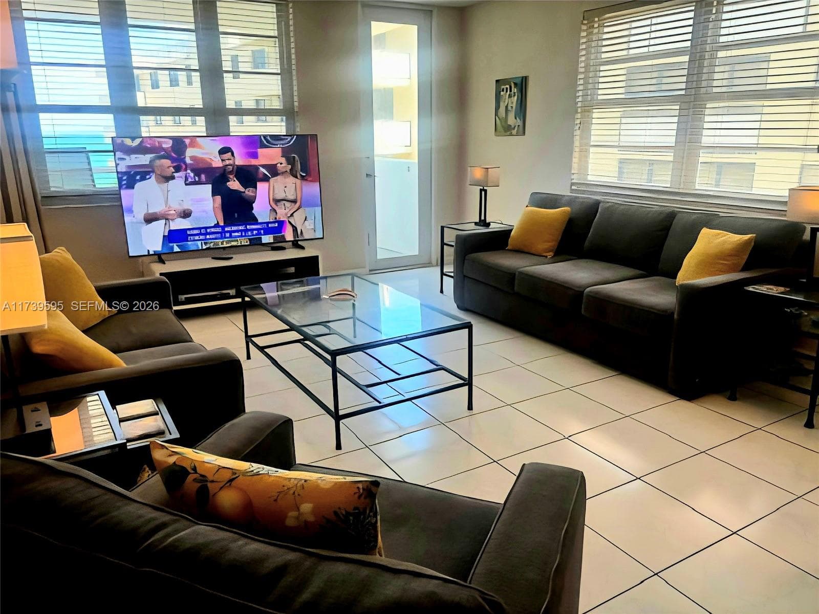 100 Lincoln Rd # 821, Miami Beach FL 33139 — 2