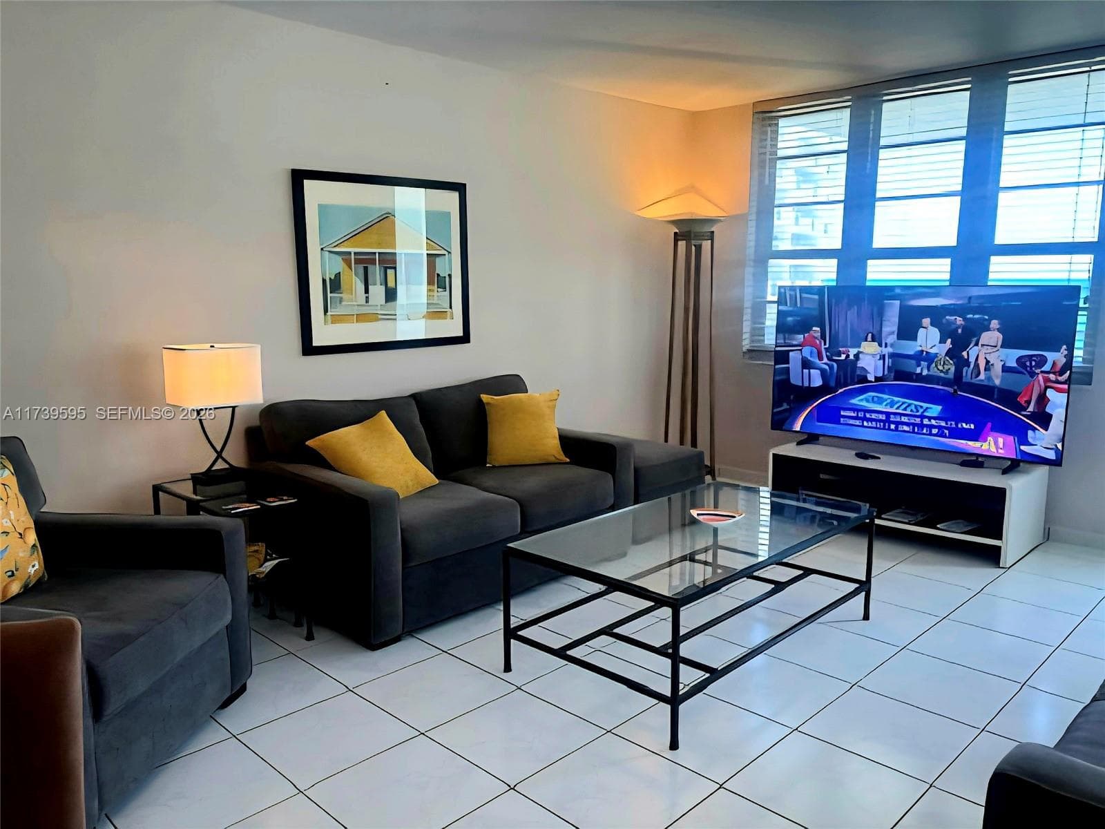 100 Lincoln Rd # 821, Miami Beach FL 33139 — 1