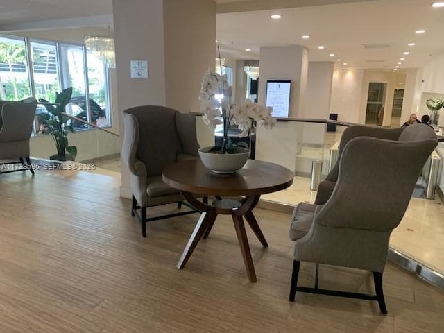 100 Lincoln Rd # 821, Miami Beach FL 33139 — 20