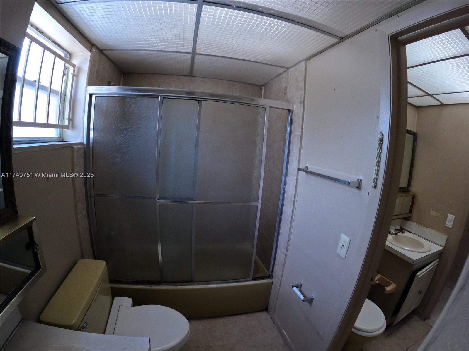 6820 W Flagler St # 101, Miami FL 33144 — 7