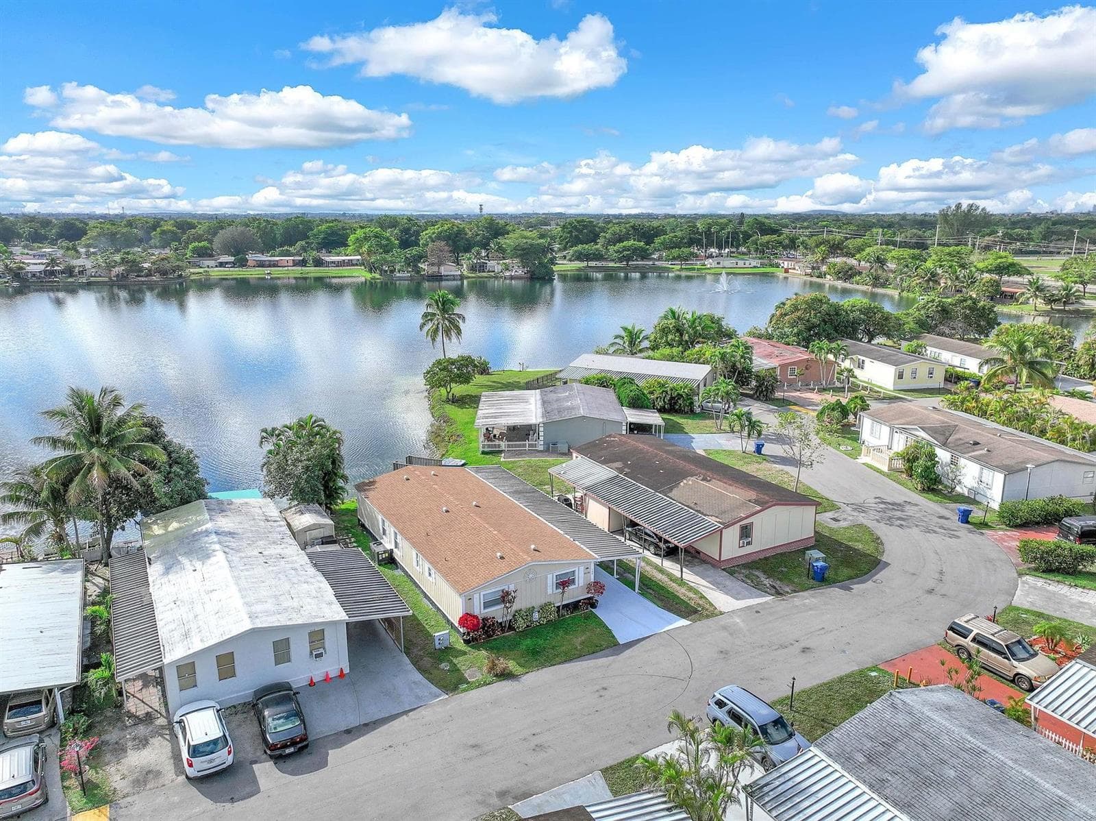 5520 NW 203rd, Miami Gardens FL 33055 — 2