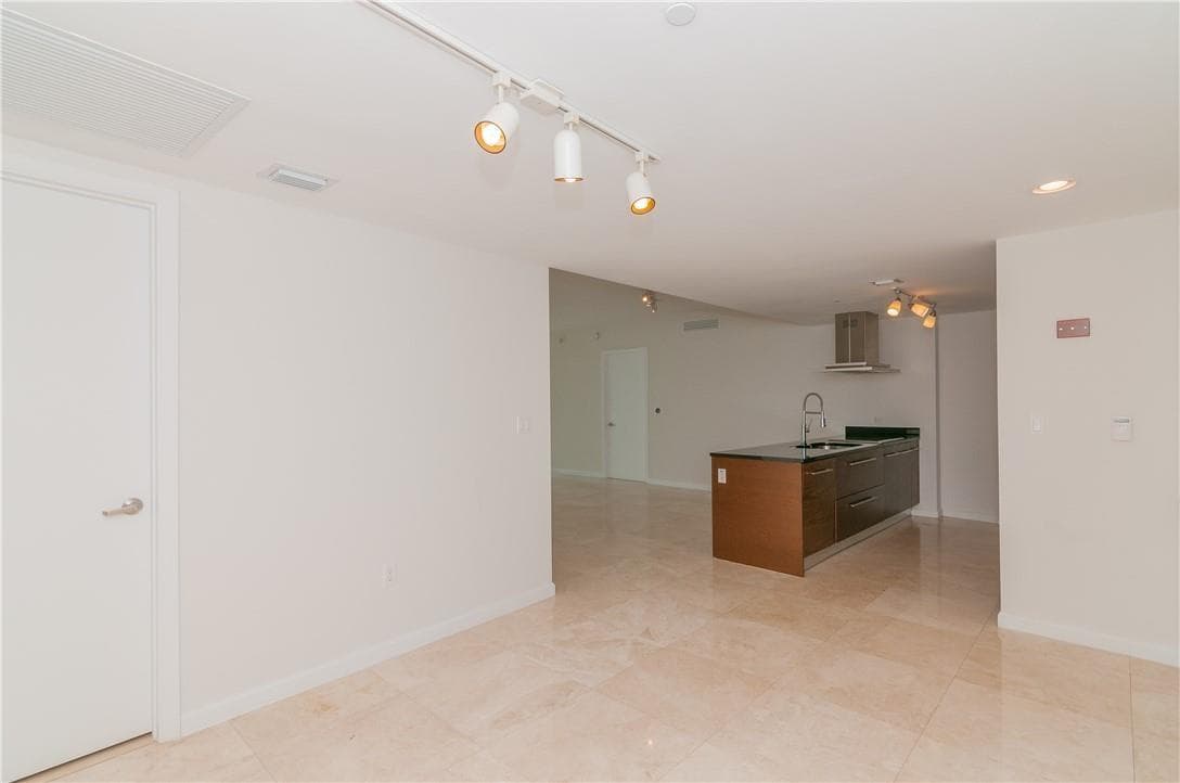 465 Brickell Avenue # 419, Miami FL 33131 — 13