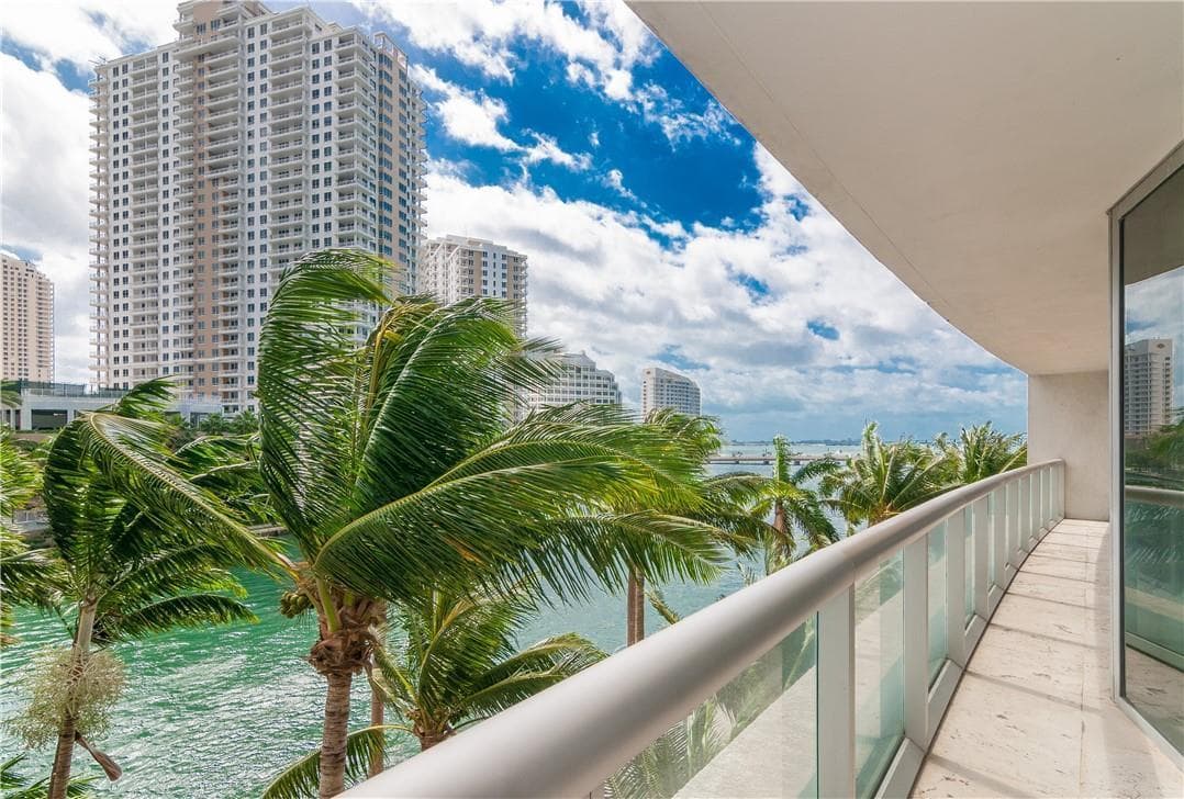 465 Brickell Avenue # 419, Miami FL 33131 — 53