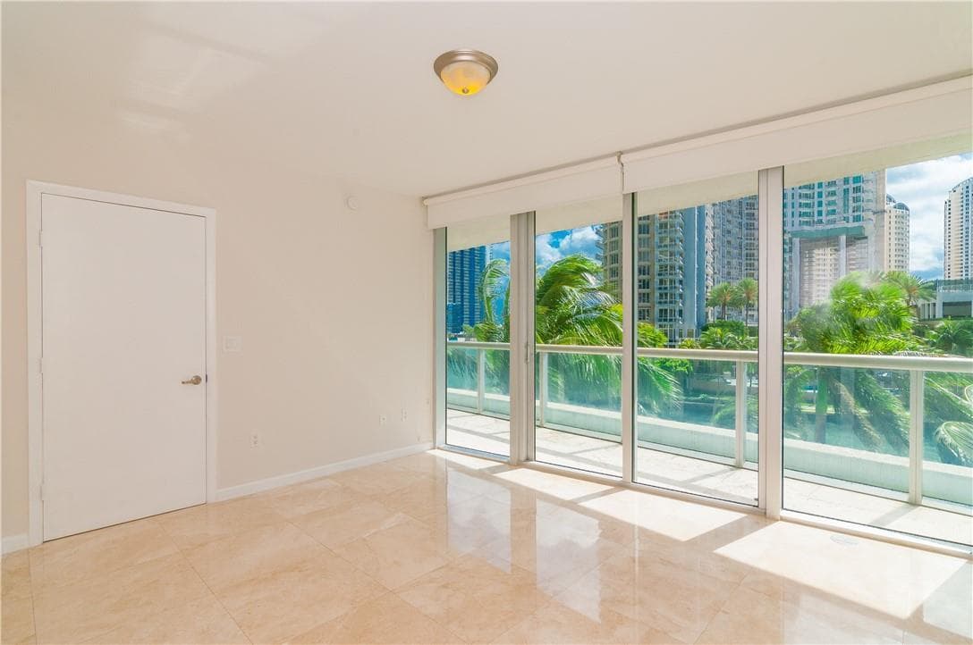 465 Brickell Avenue # 419, Miami FL 33131 — 22